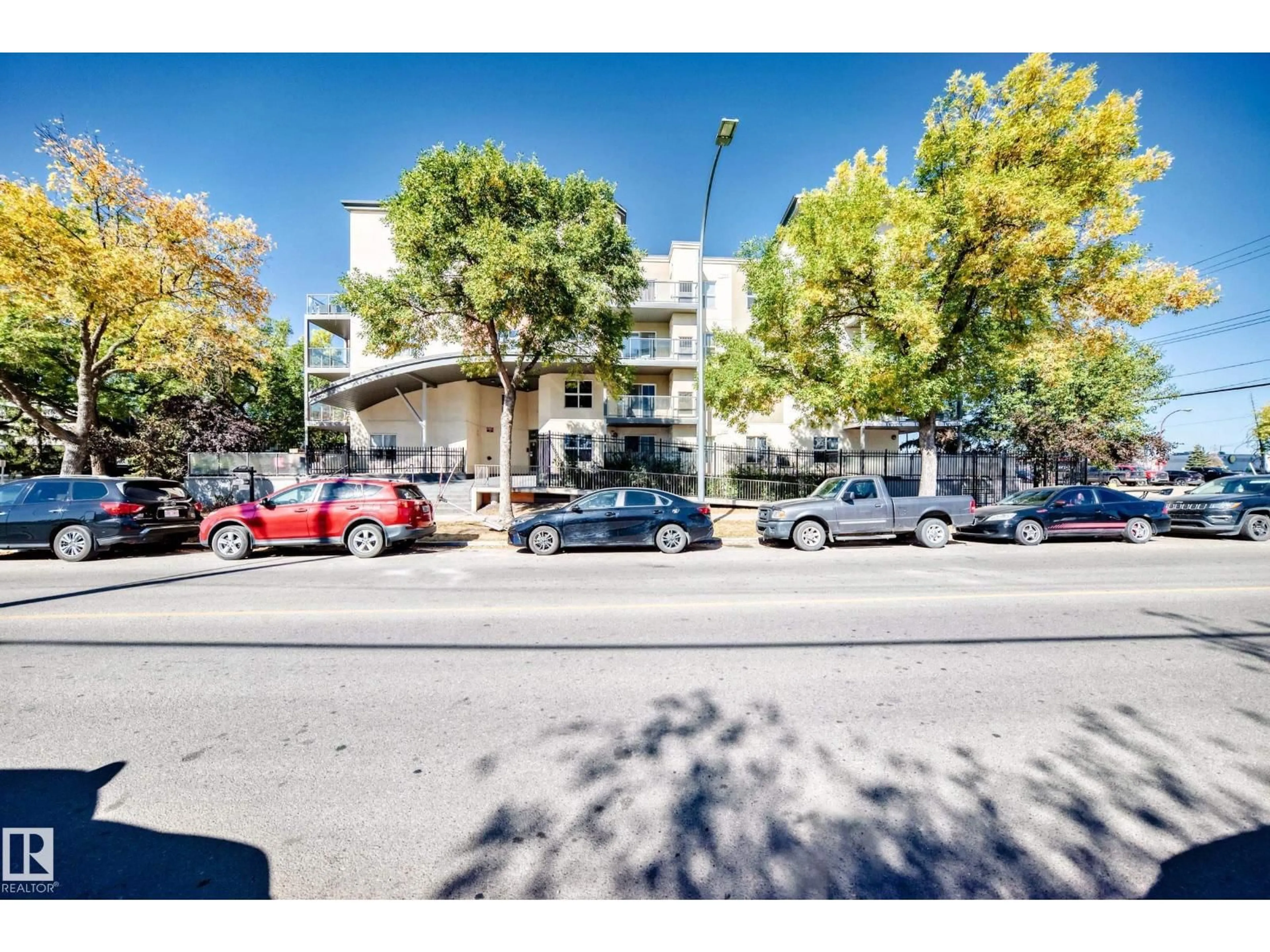 Parking for #104 - 10118 106 AV, Edmonton Alberta T5H0B8