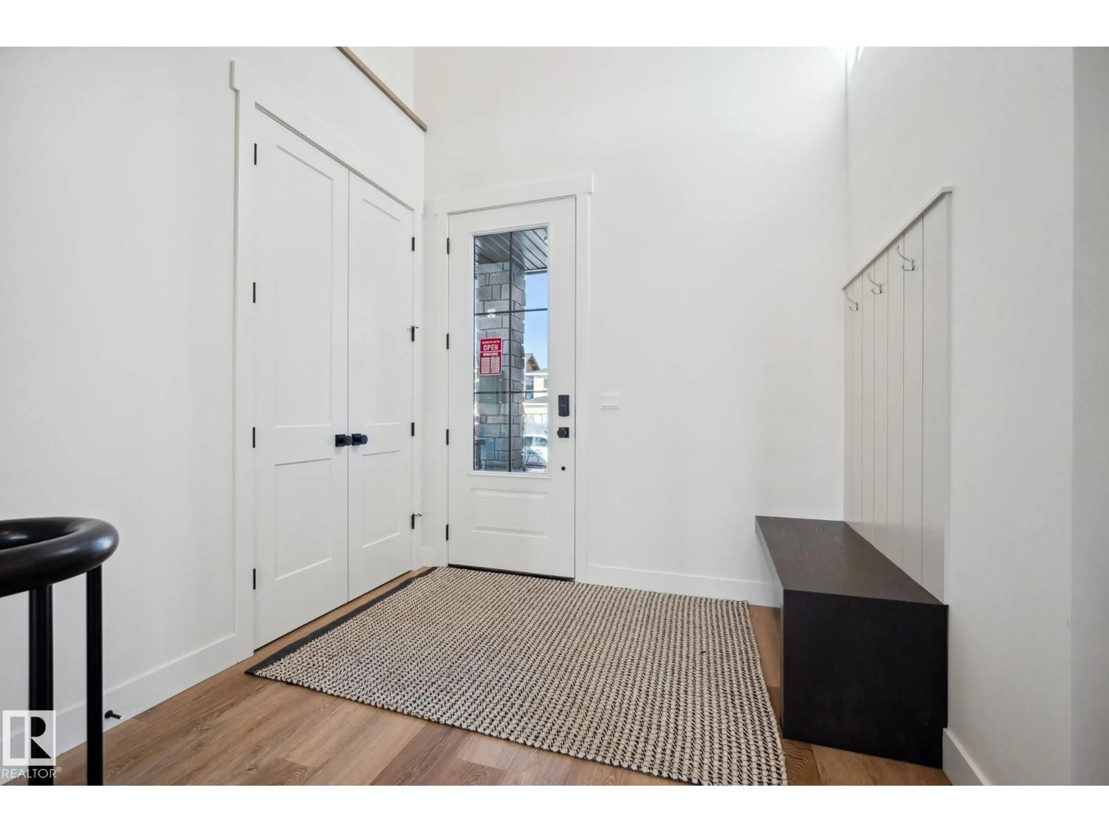 Indoor entryway for 12 NEWBURY CI, Sherwood Park Alberta T8B0E8