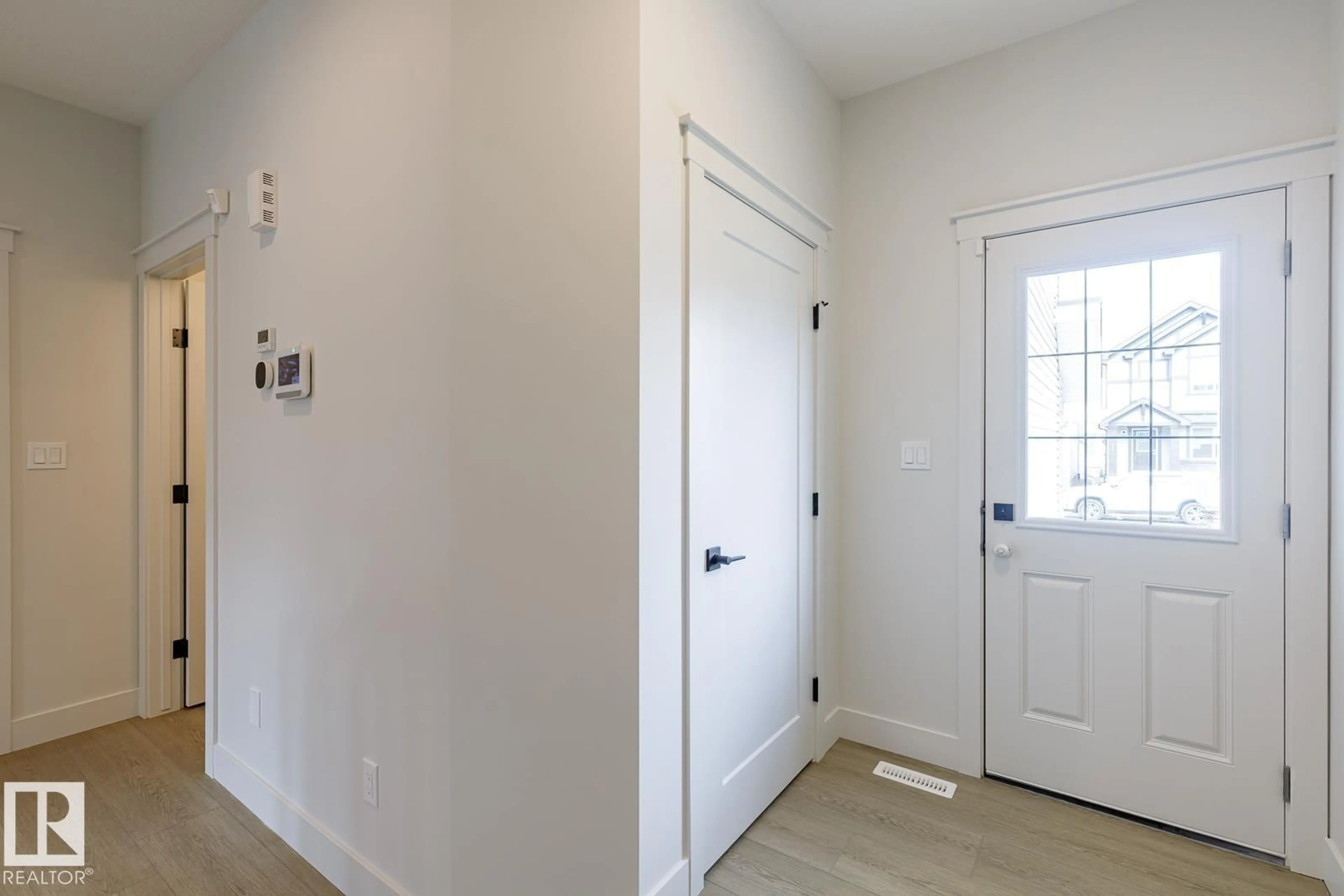 Indoor entryway for 6235 175 AV, Edmonton Alberta T5Y0K8