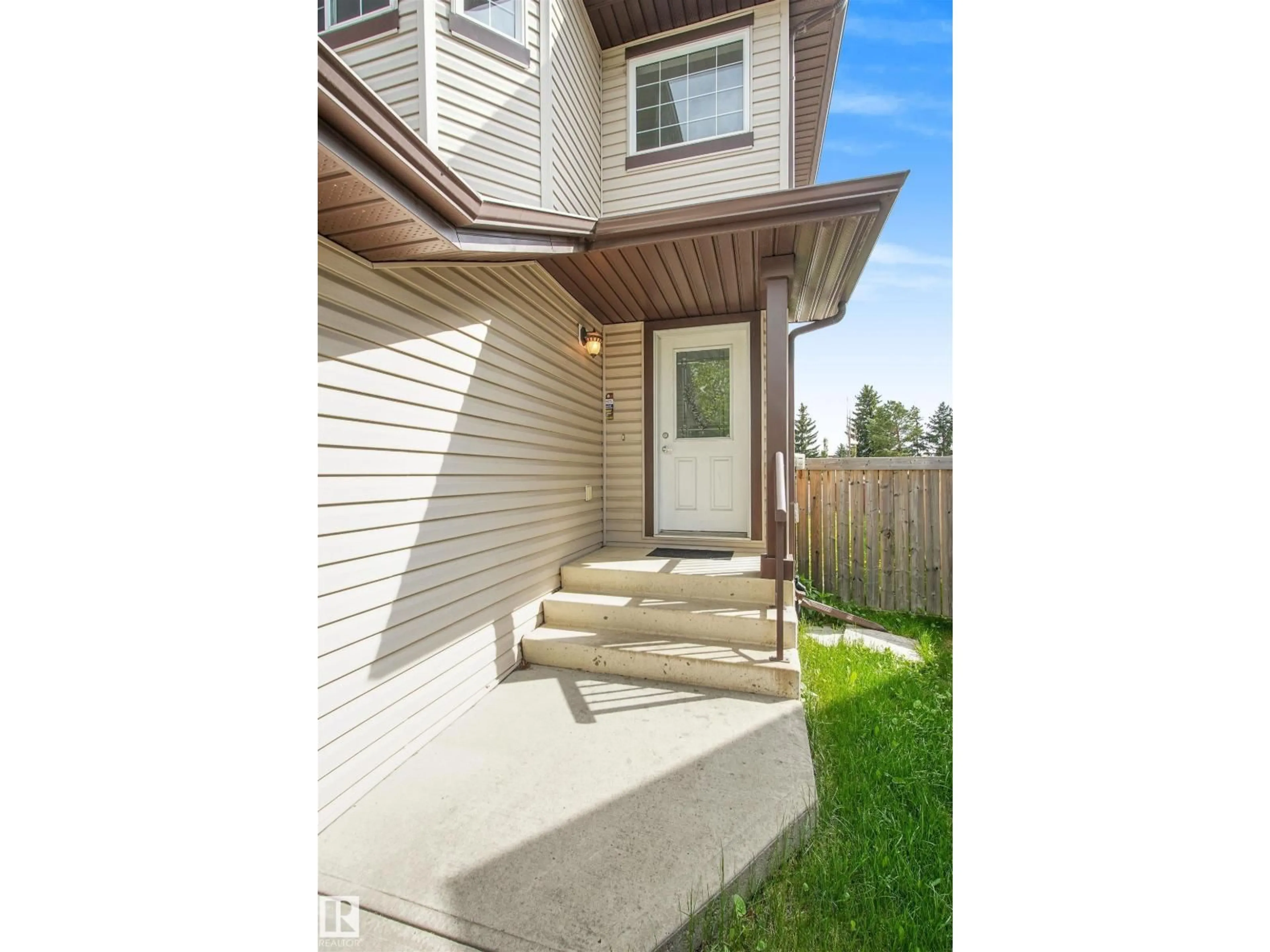Home with vinyl exterior material, street for NW - 16703 113 ST, Edmonton Alberta T5X0A8