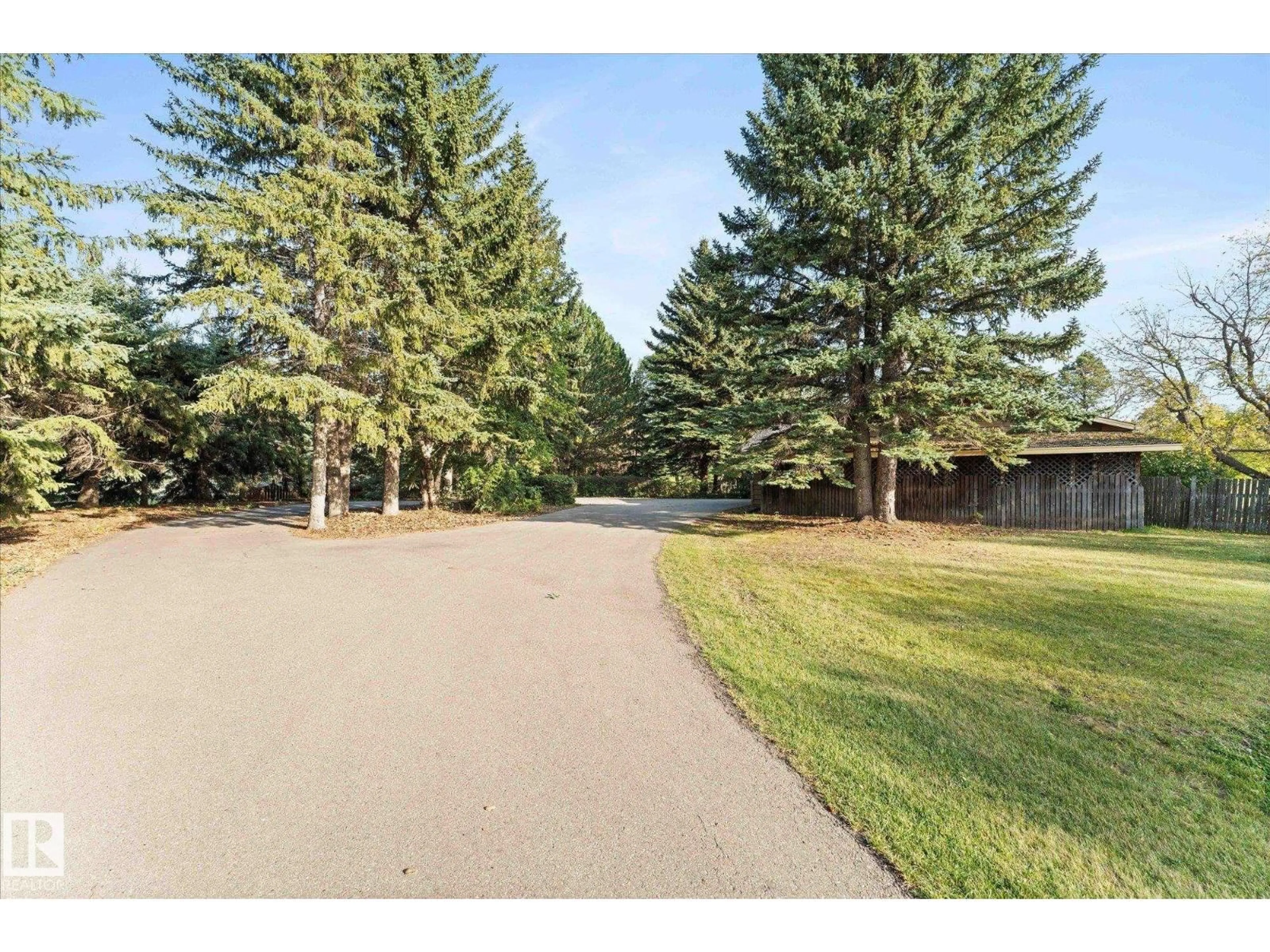 A pic from outside/outdoor area/front of a property/back of a property/a pic from drone, unknown for 46 52224 RGE ROAD 275, Rural Parkland County Alberta T7Y2V7