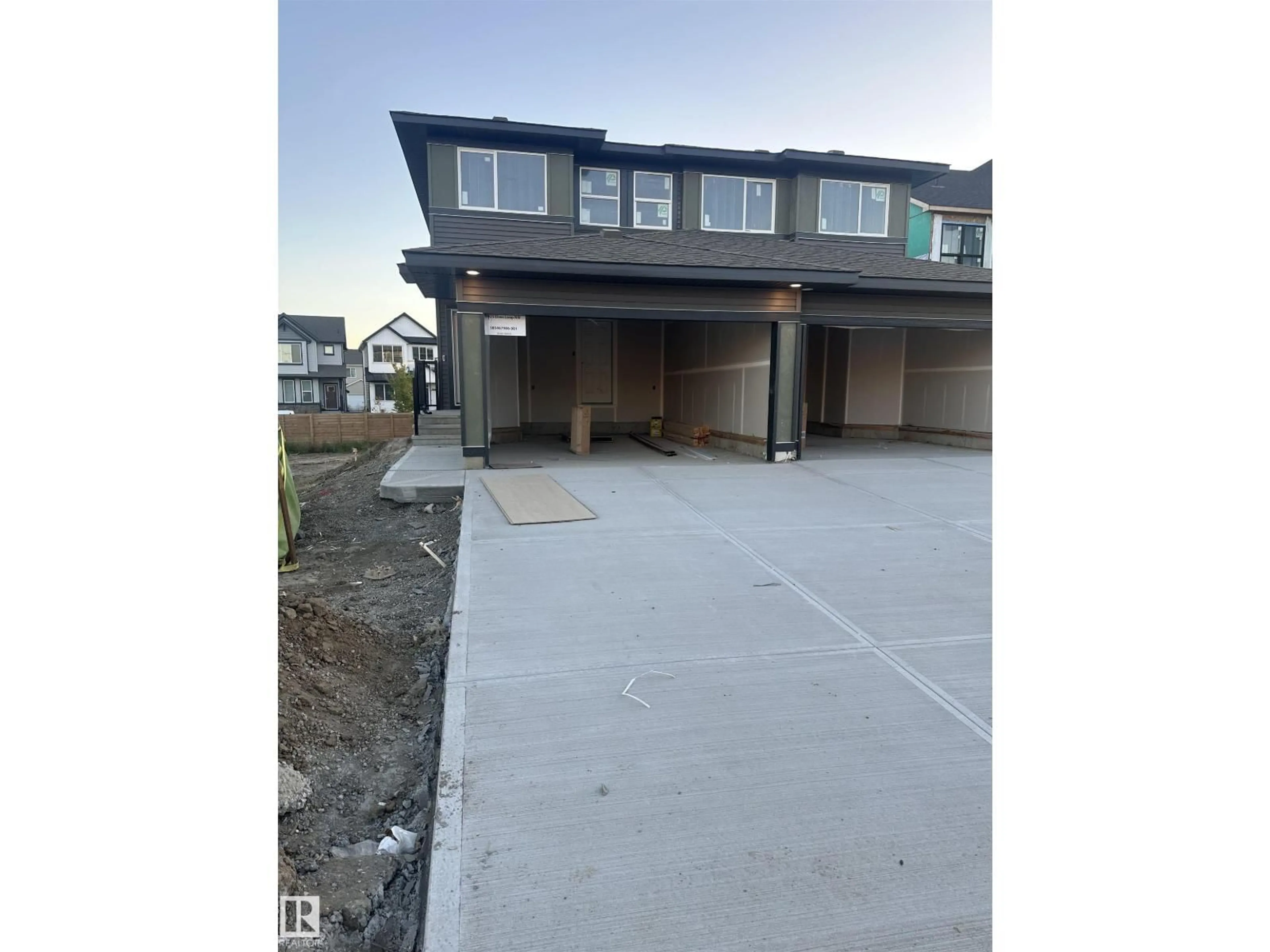 Unknown for 8925 ELVES LO, Edmonton Alberta T6M3G3