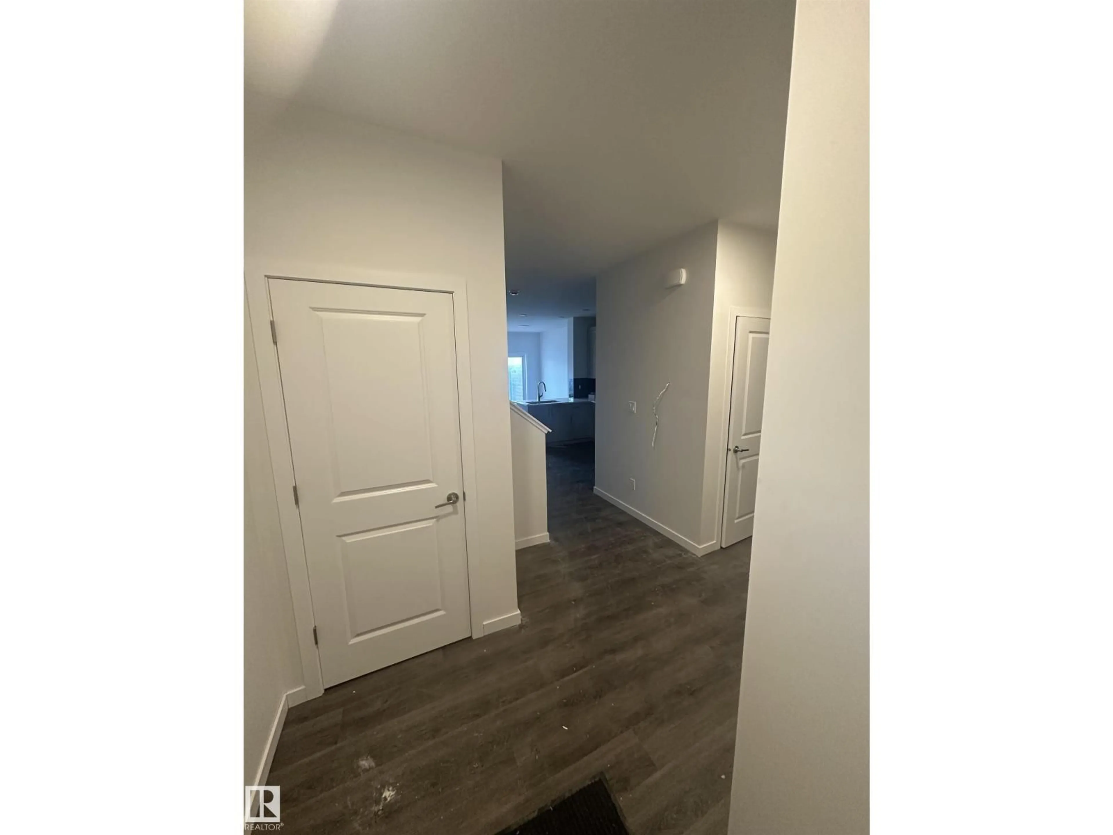 A pic of a room for 8925 ELVES LO, Edmonton Alberta T6M3G3