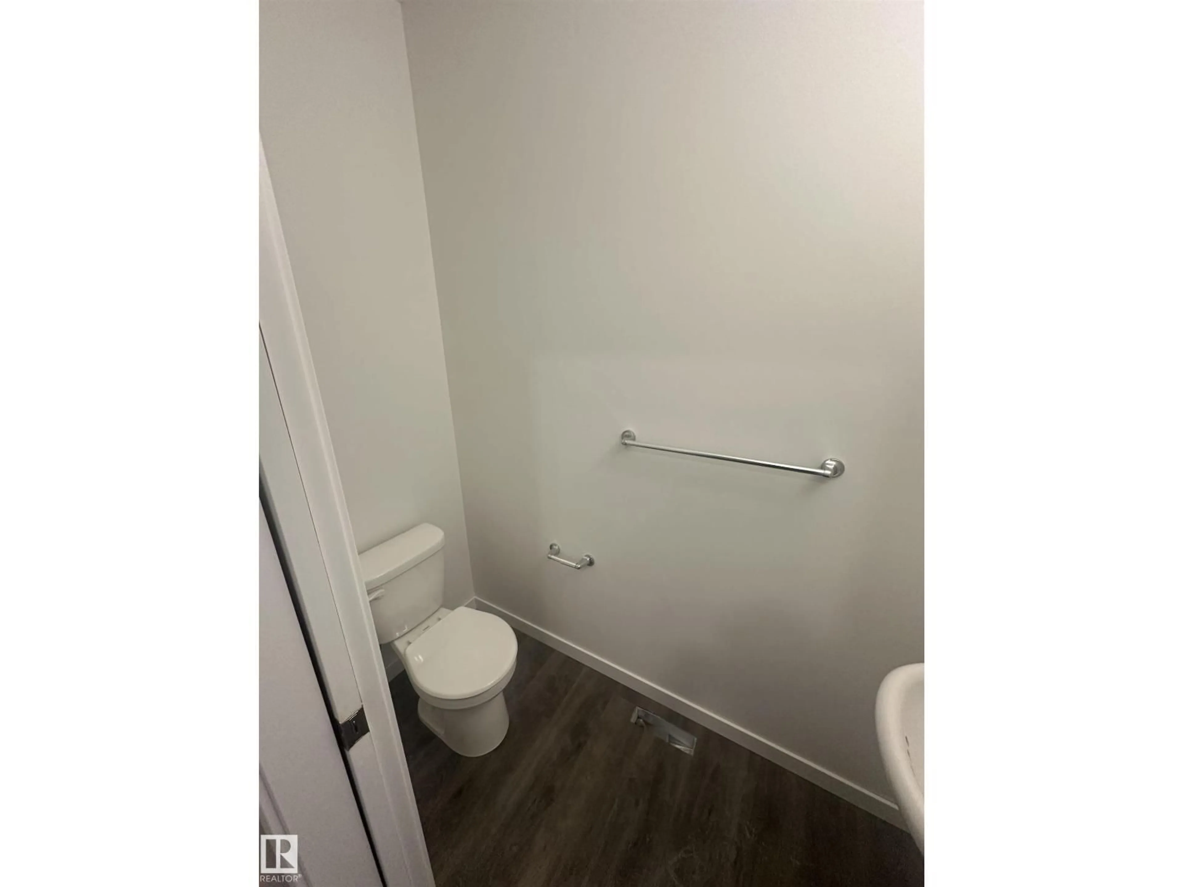 A pic of a room for 8925 ELVES LO, Edmonton Alberta T6M3G3