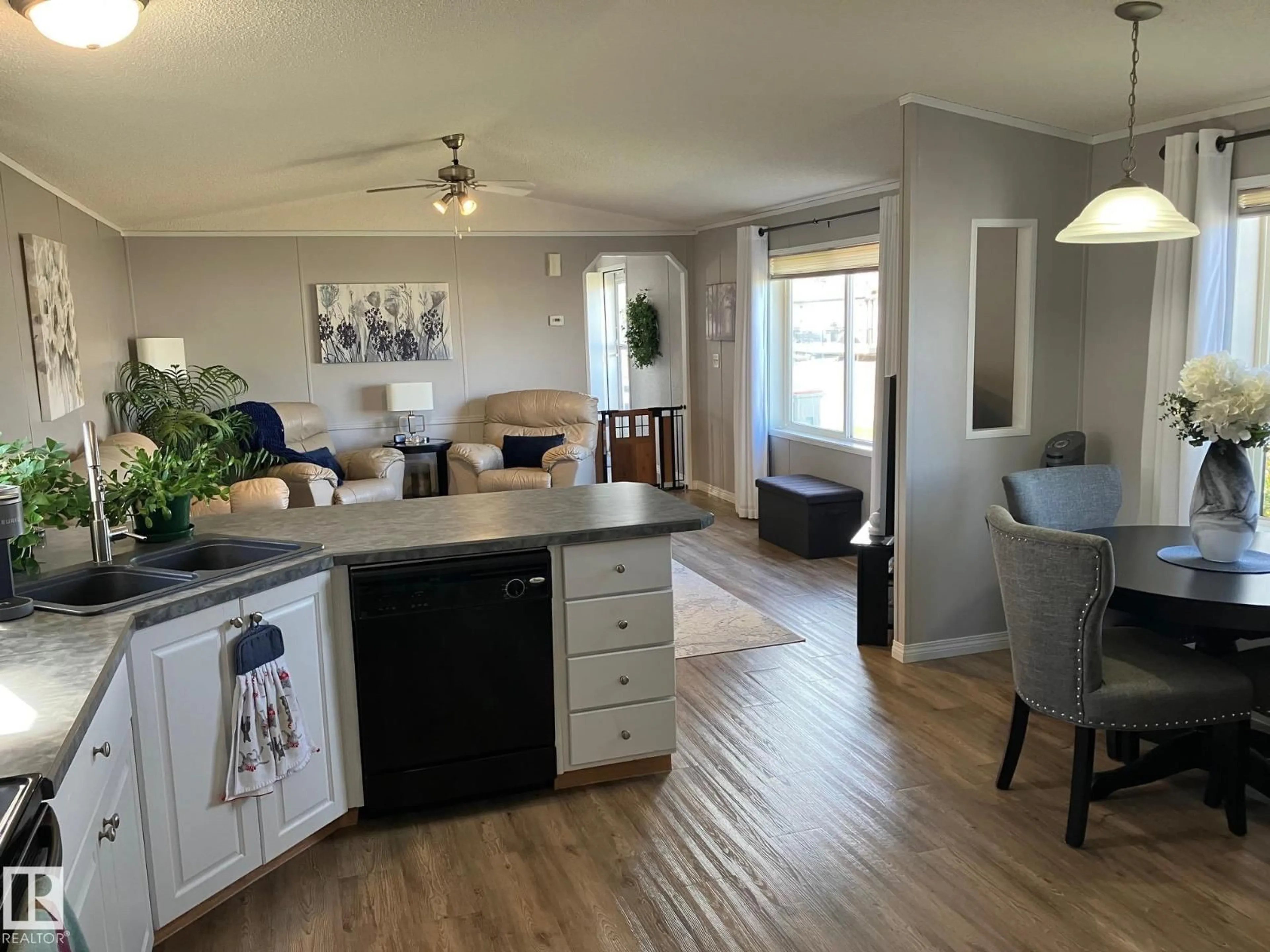 Open concept kitchen, wood/laminate floor for 39 MIDLAND RD, Millet Alberta T0C1Z0