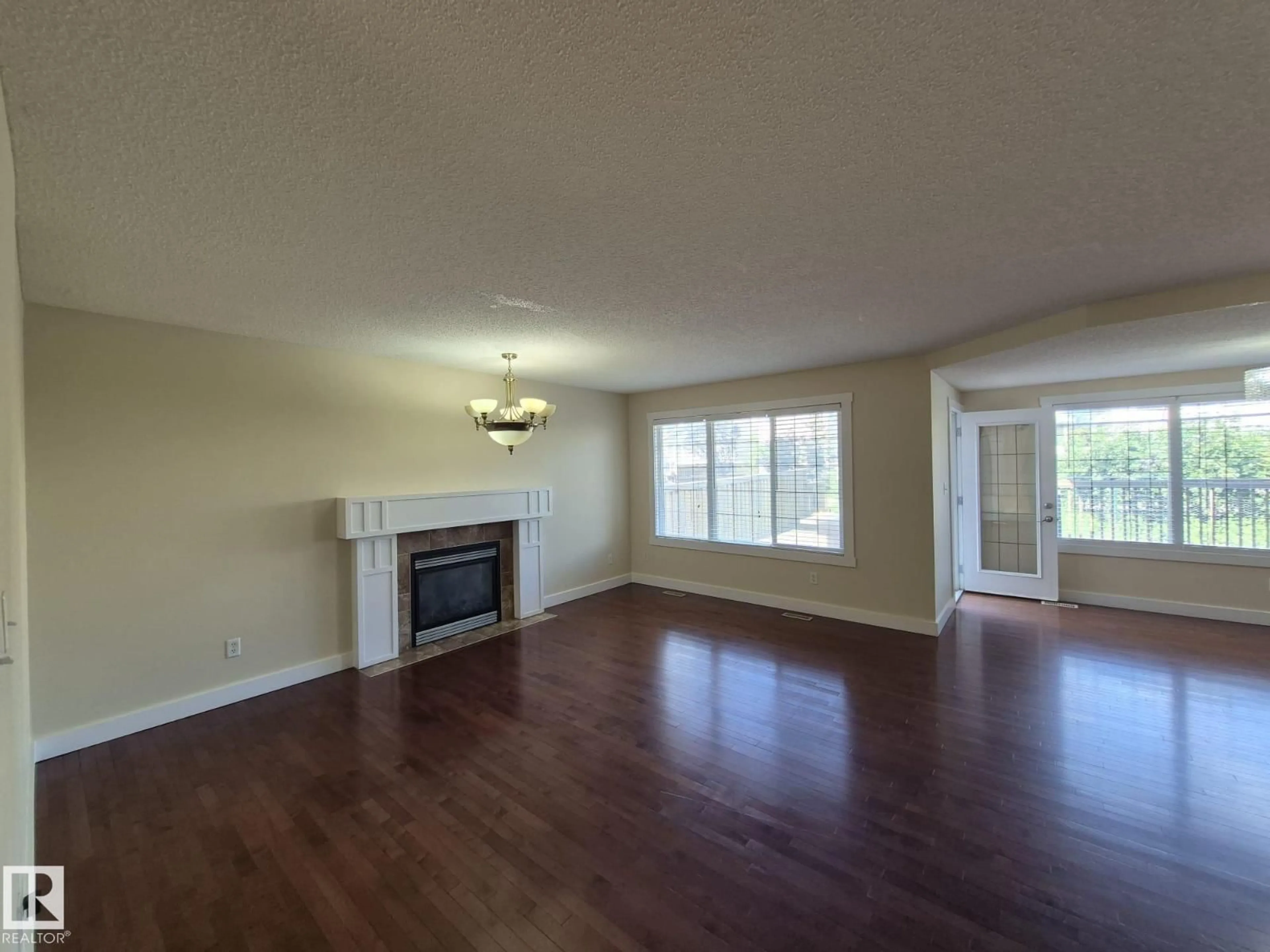 A pic of a room for 8361 SHASKE CR, Edmonton Alberta T6R0B4