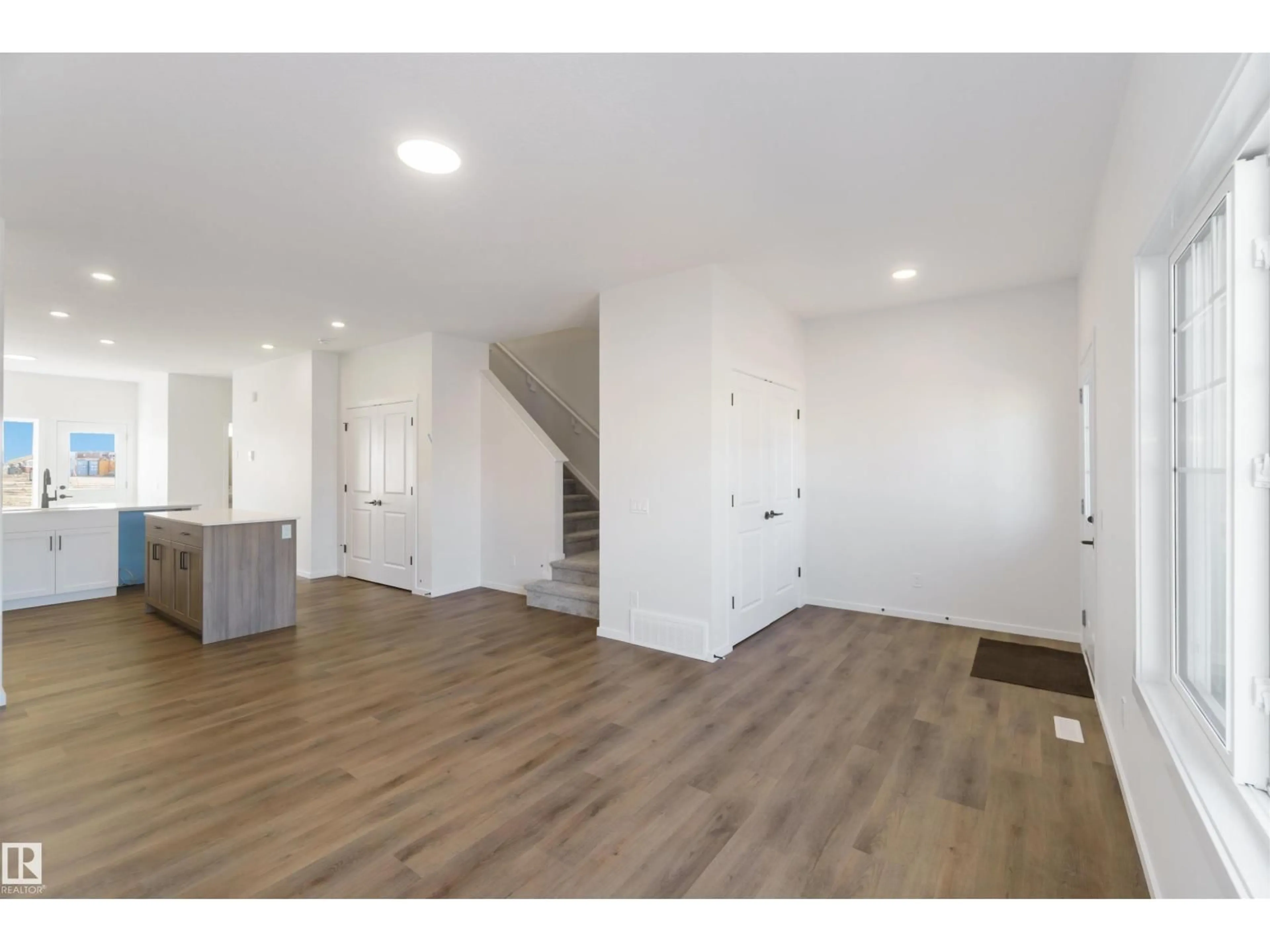 A pic of a room for 1239 CRISTALL WY, Edmonton Alberta T6W5T1