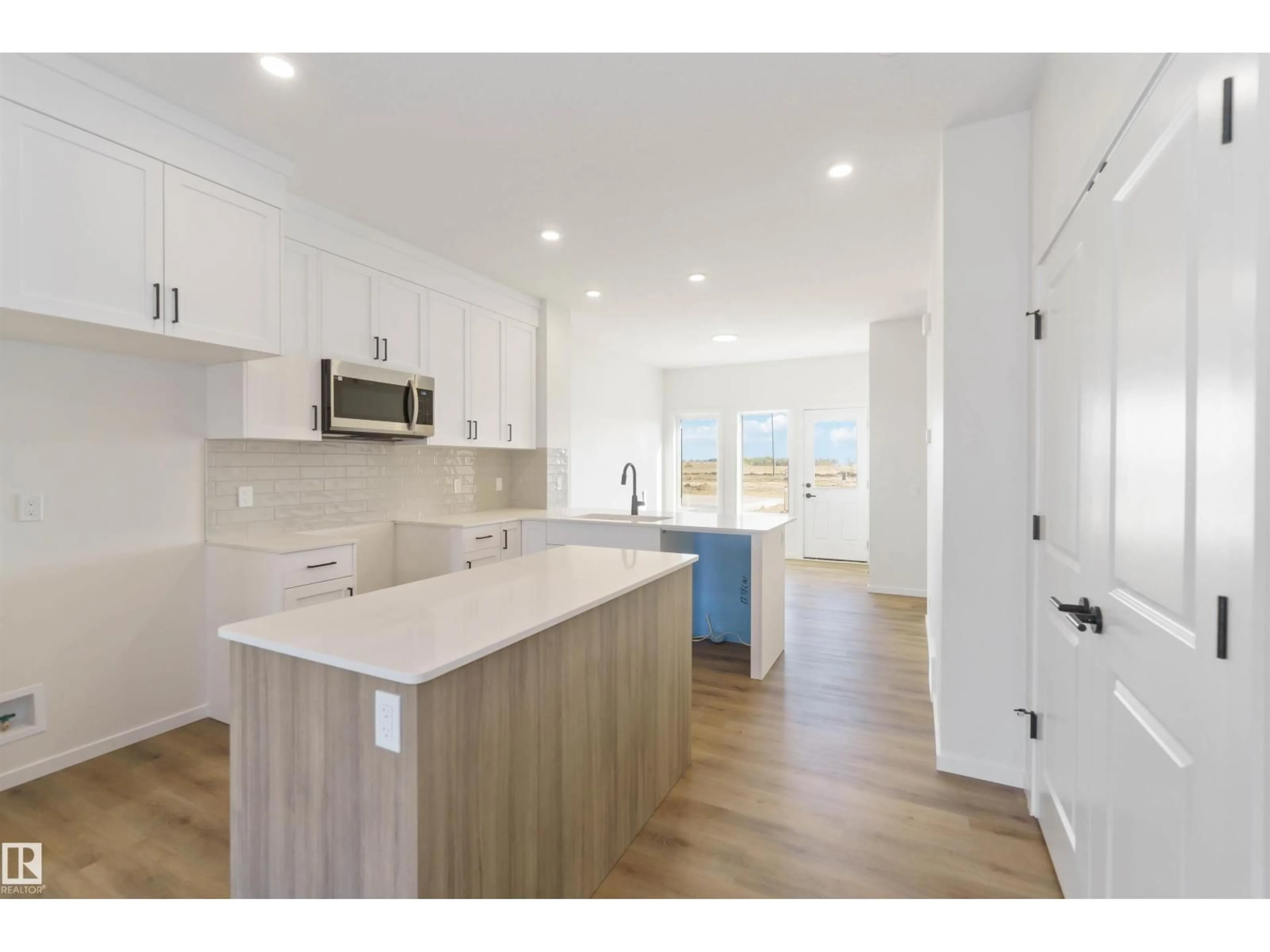 Open concept kitchen, unknown for 1239 CRISTALL WY, Edmonton Alberta T6W5T1
