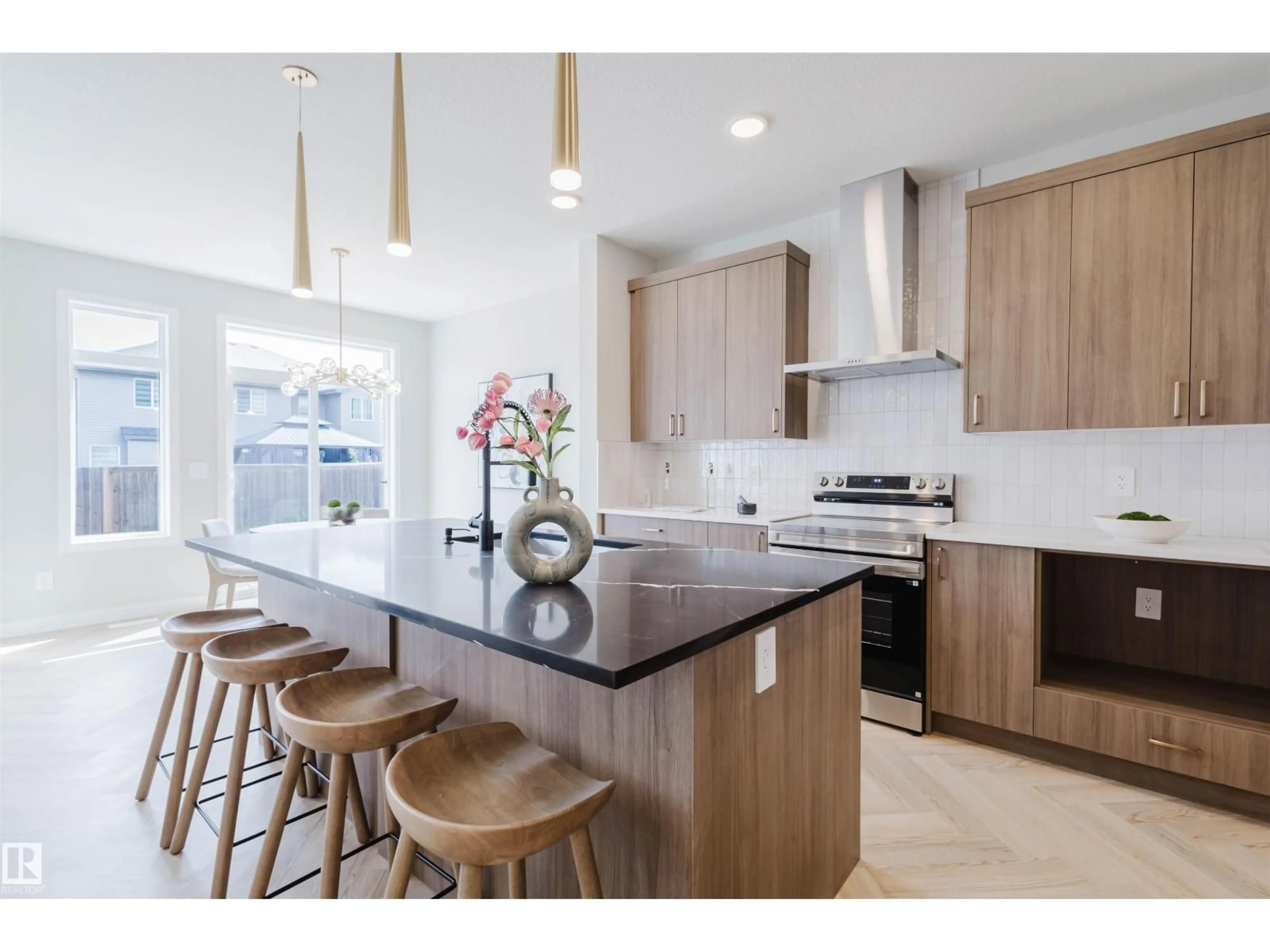 Open concept kitchen, unknown for 6 COBBLESTONE GA, Spruce Grove Alberta T7X4E4