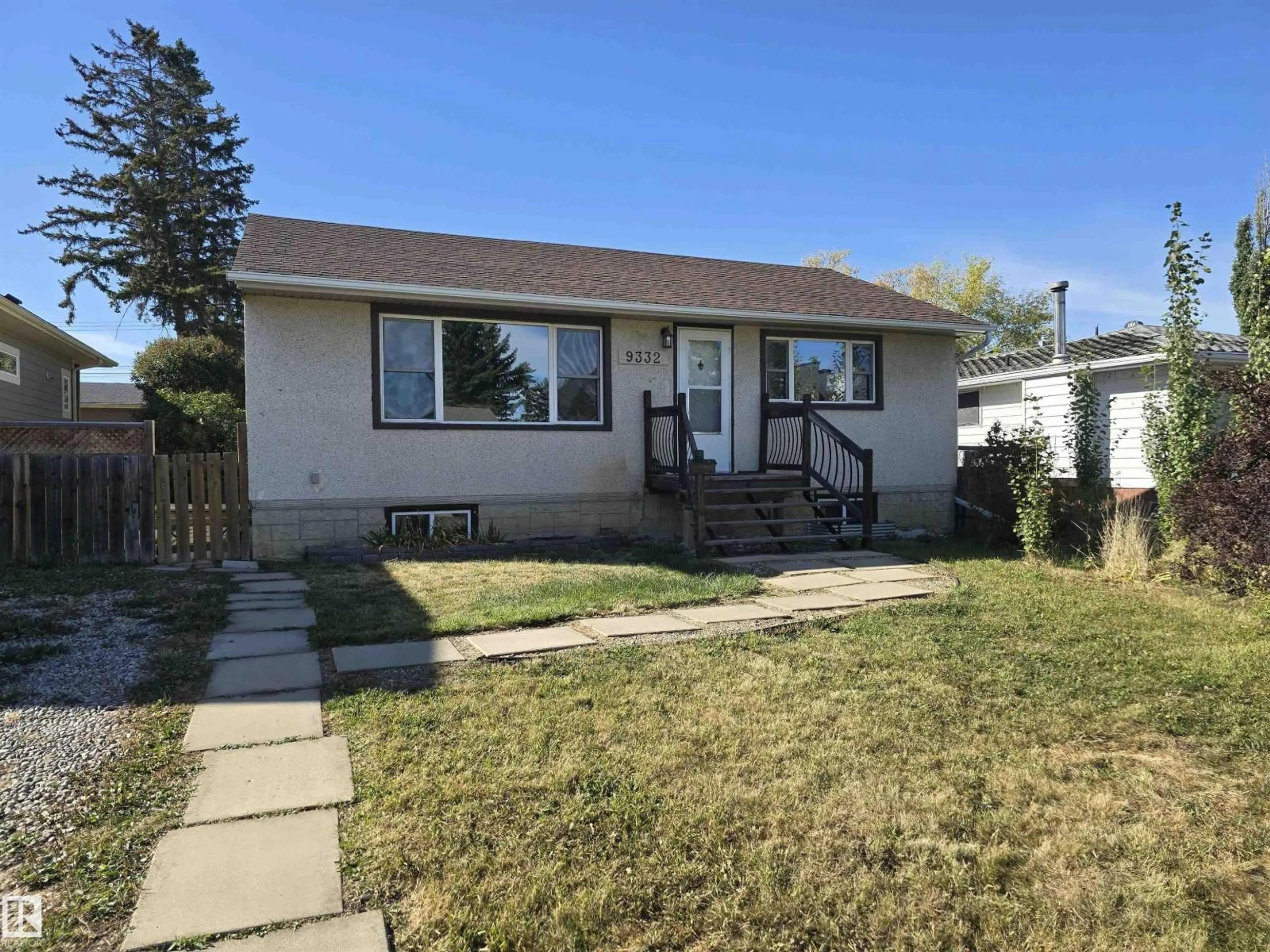 Home with vinyl exterior material, street for NW - 9332 152 ST, Edmonton Alberta T5R1M9