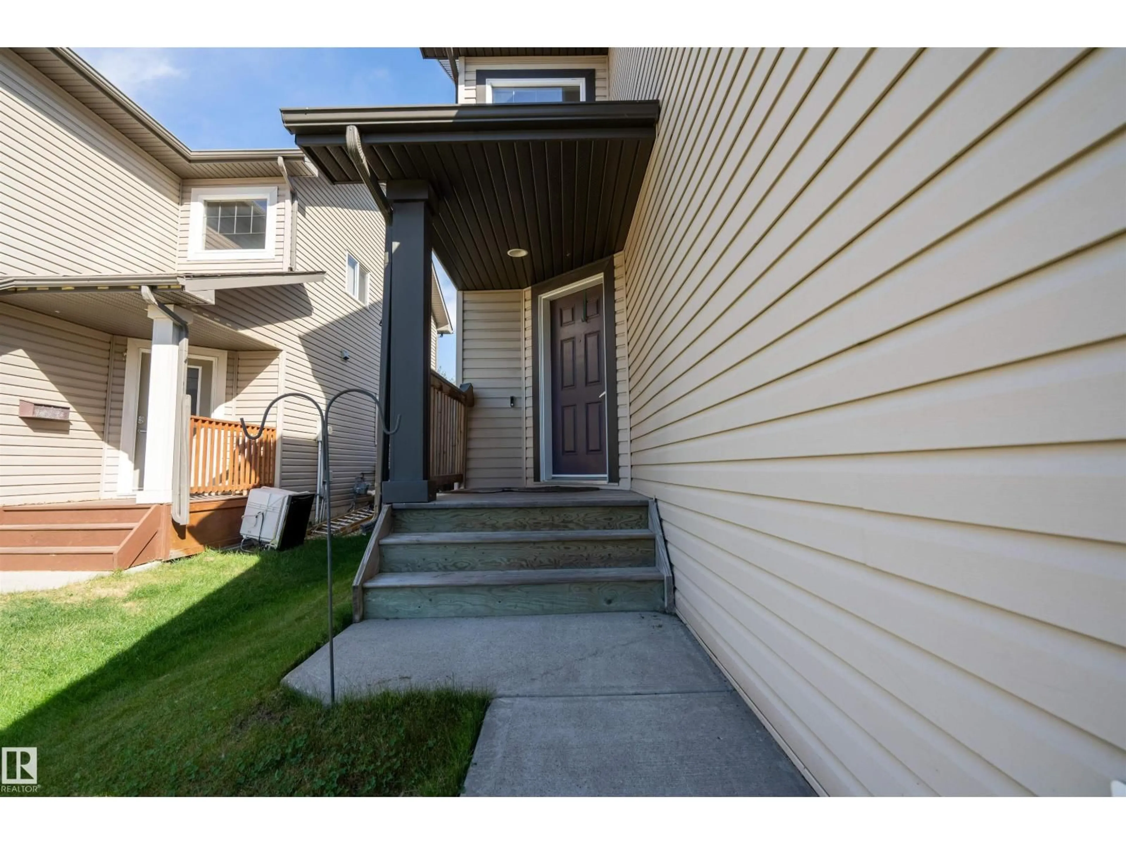 Unknown for 3533 11 ST, Edmonton Alberta T6T0J7