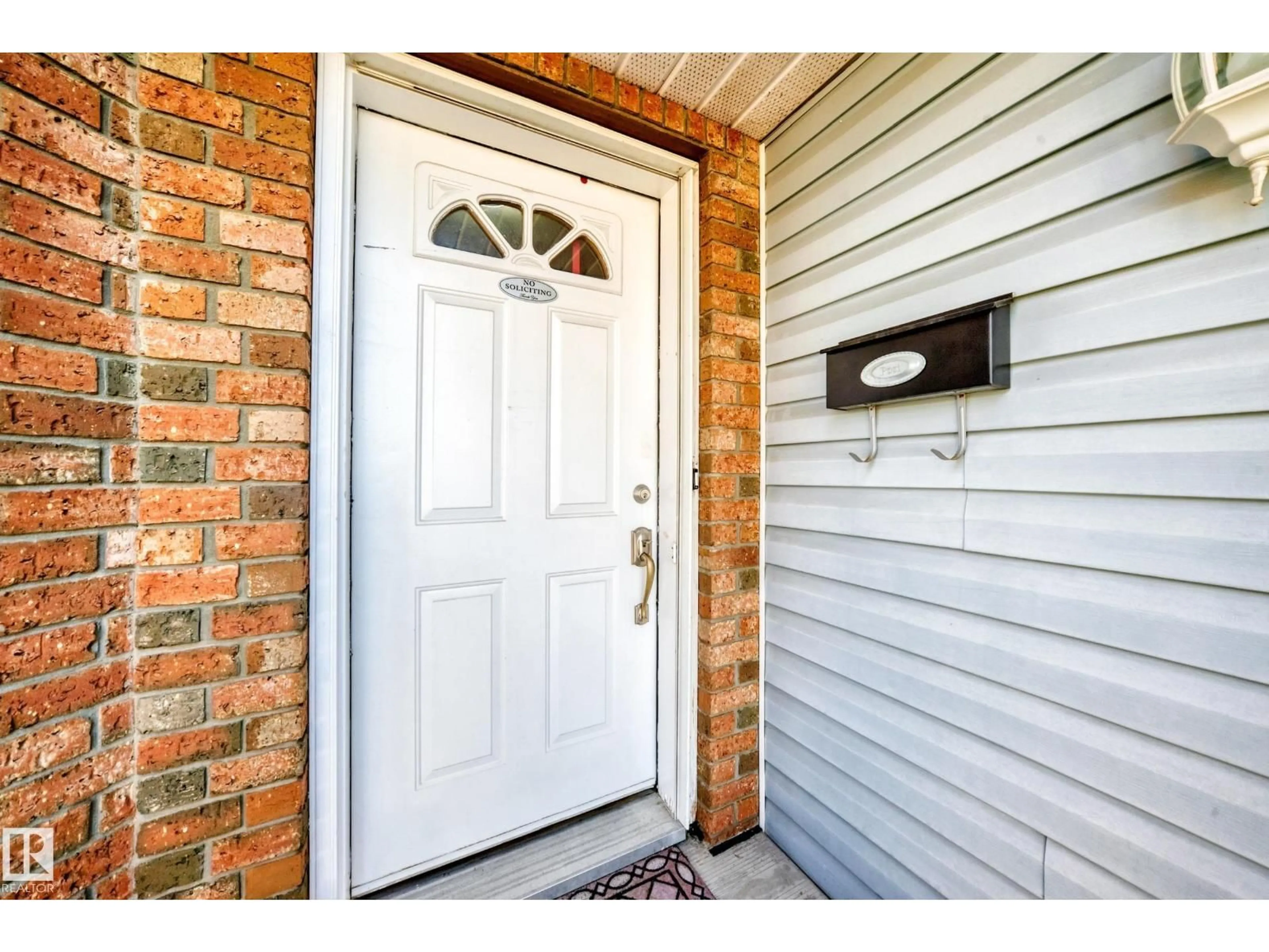 Indoor entryway for NW - 6210 152C AV, Edmonton Alberta T5A4W6