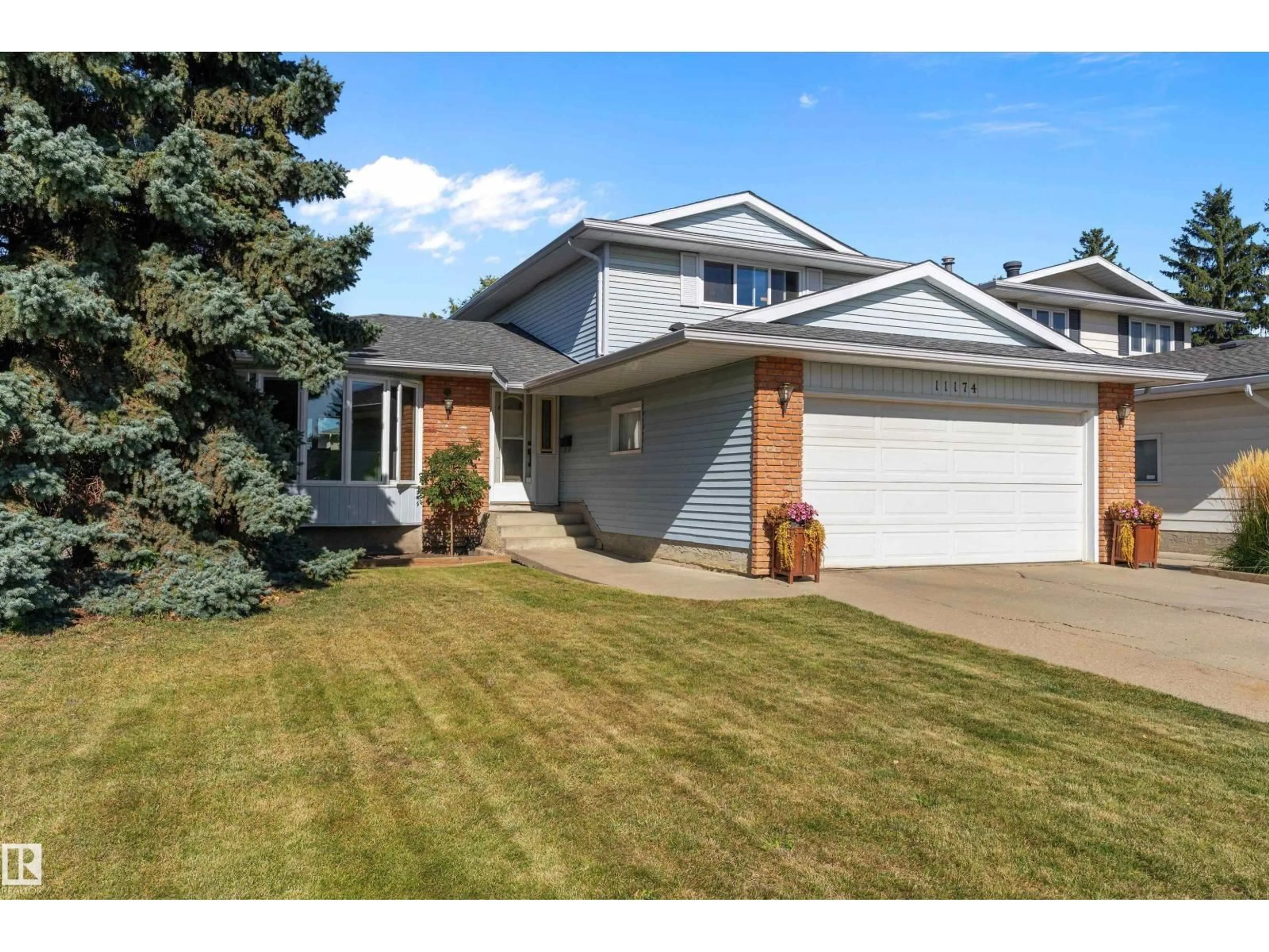 Unknown for 11174 35 AV, Edmonton Alberta T6J3N1