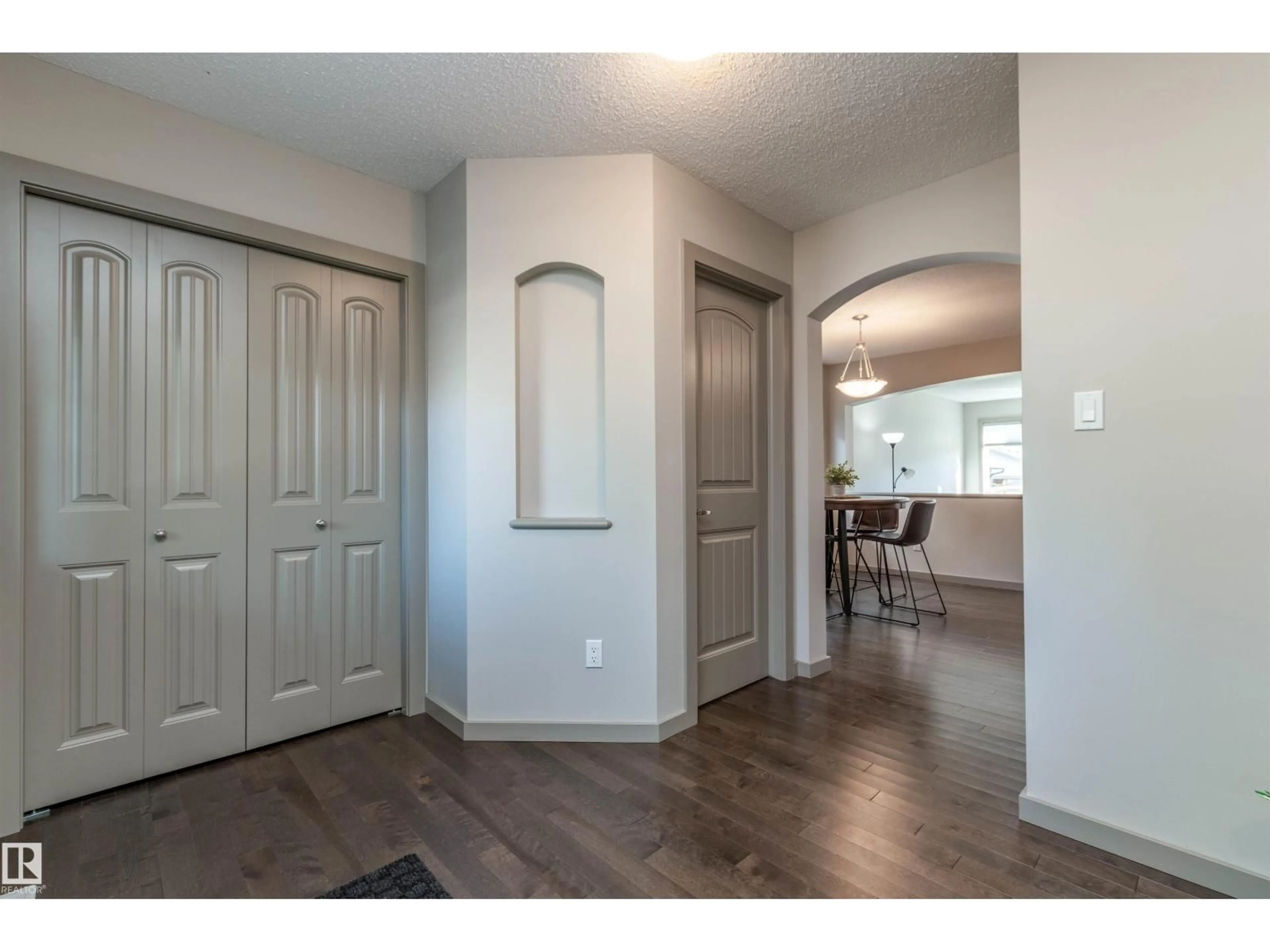 Indoor entryway for 9 DICKENS ST, Fort Saskatchewan Alberta T8L0N4