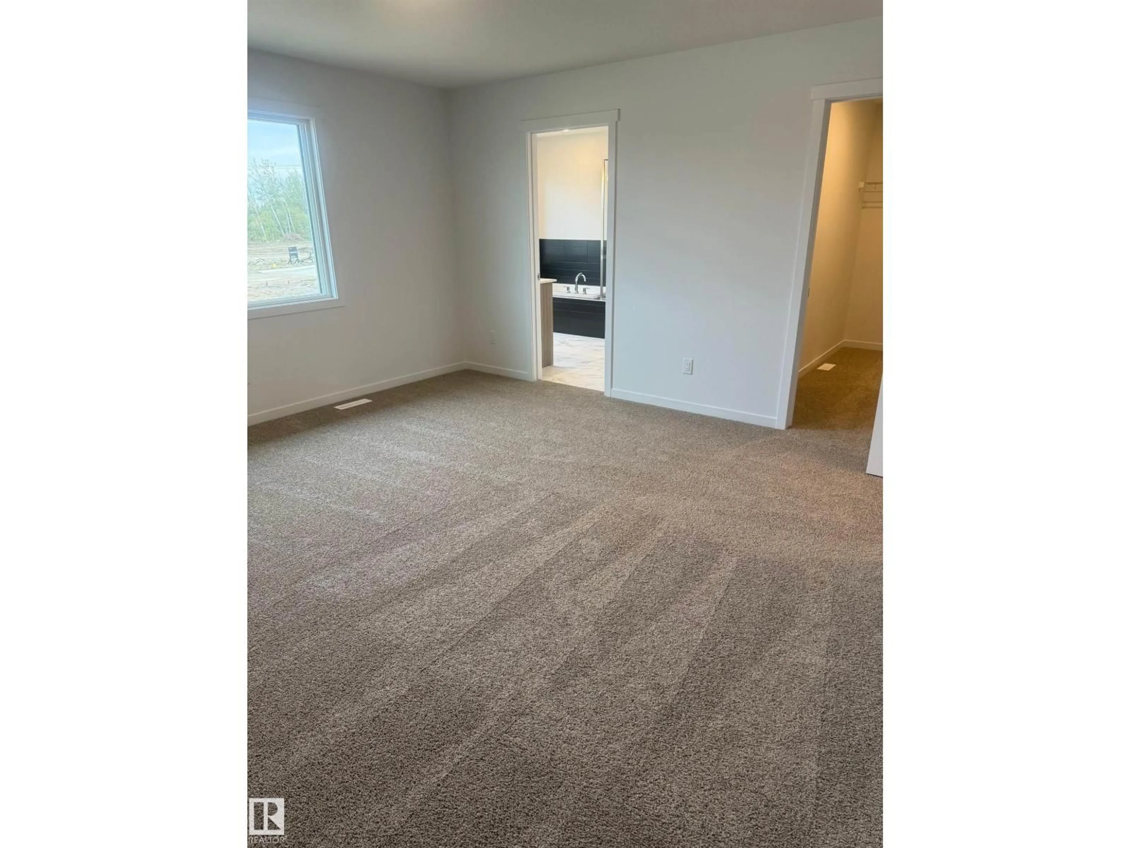 A pic of a room for 3966 WREN LO NW, Edmonton Alberta T5S0T1