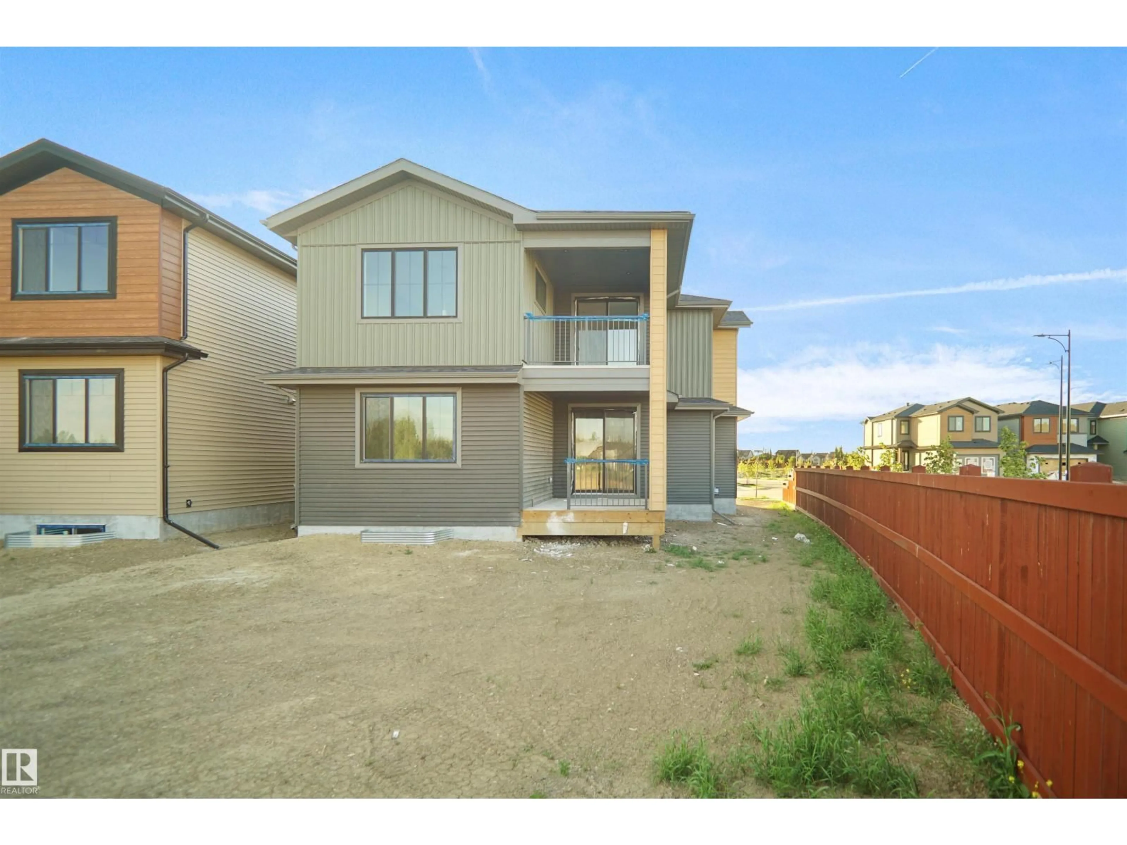 A pic from outside/outdoor area/front of a property/back of a property/a pic from drone, street for 27 TRILL POINT, Spruce Grove Alberta T7X4E2