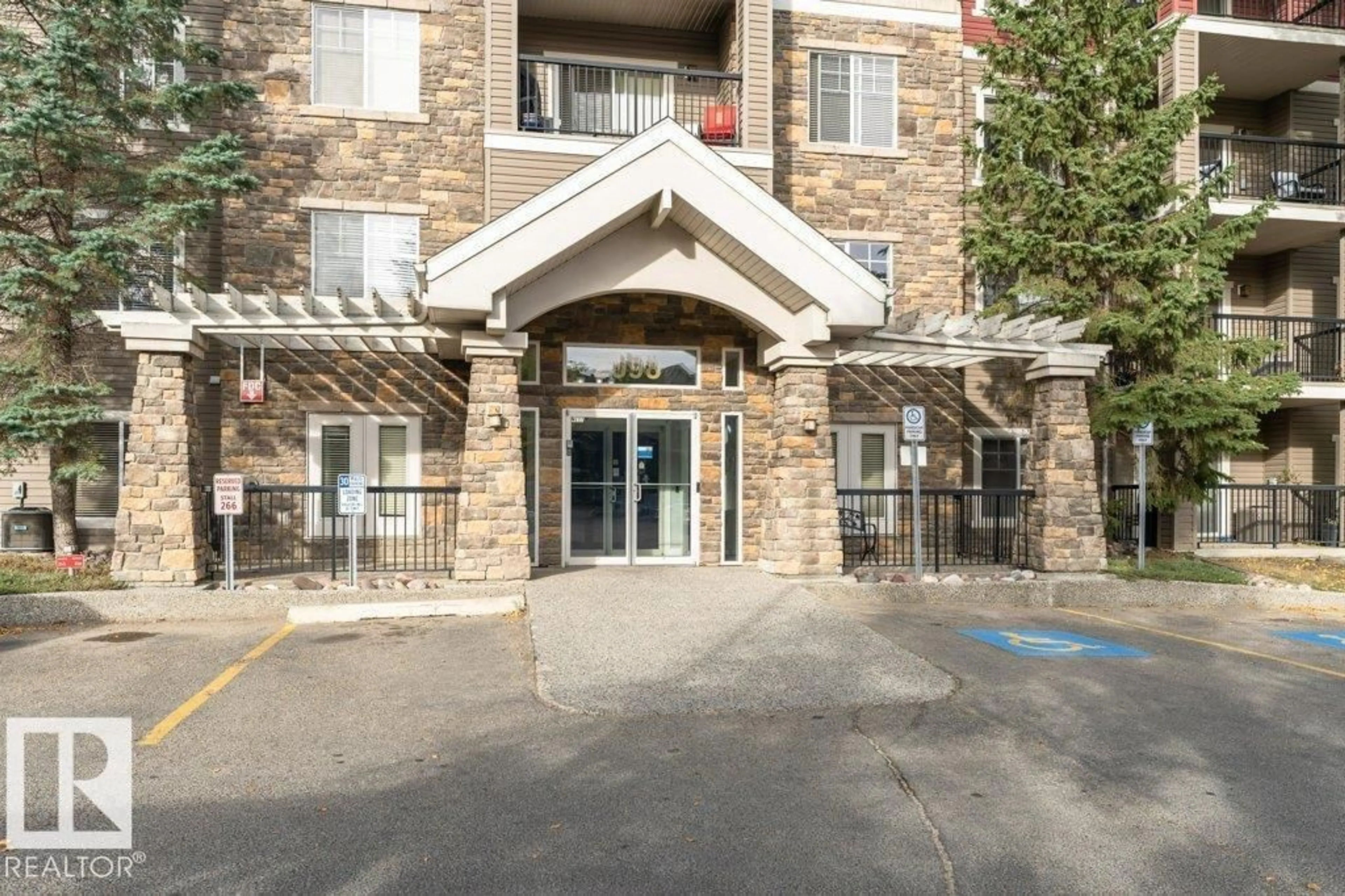 Indoor foyer for #324 - 2098 BLACKMUD CREEK DR, Edmonton Alberta T6W1T7