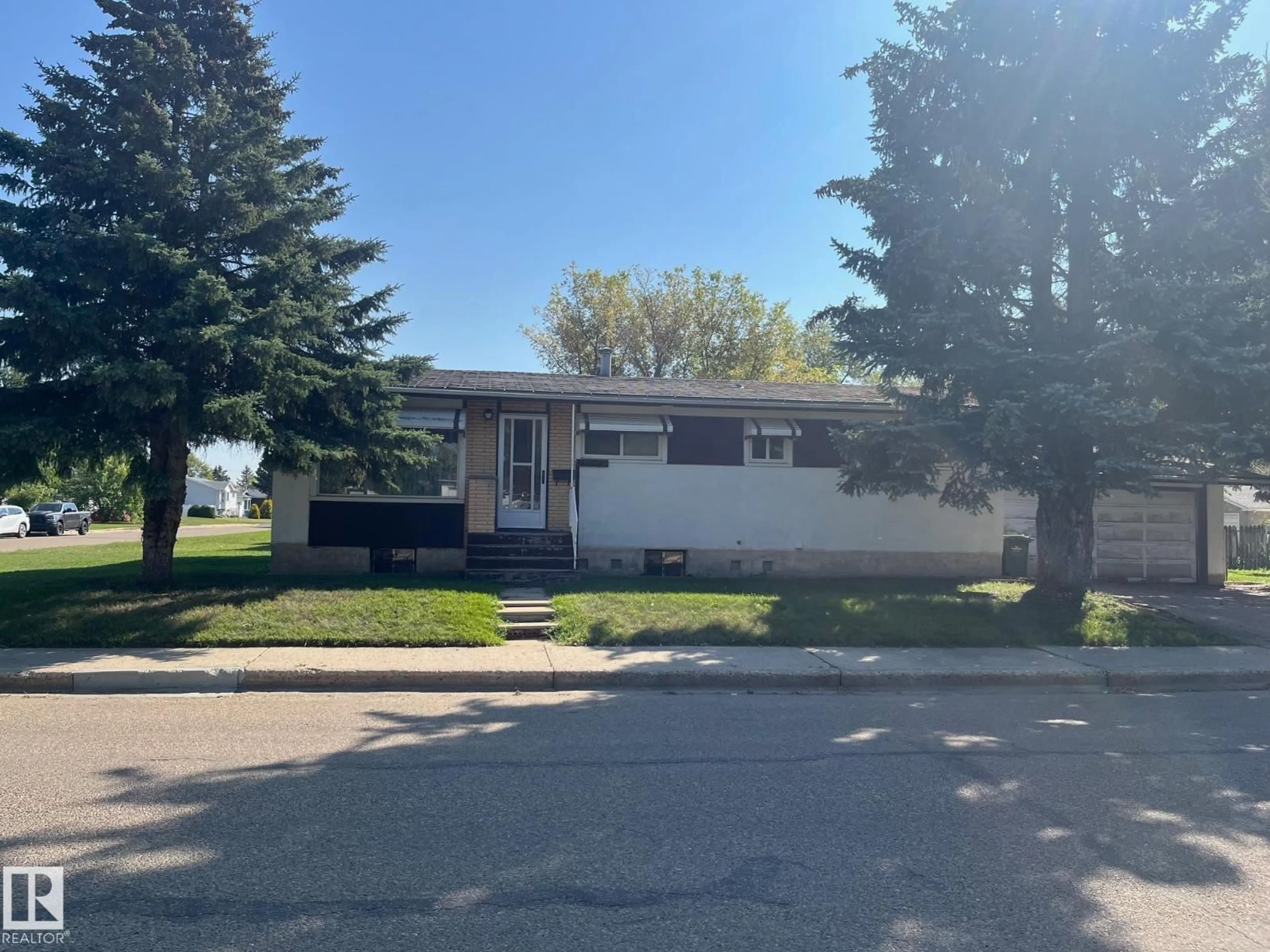 Home with vinyl exterior material, street for 4611 45 AV, Wetaskiwin Alberta T9A0E2