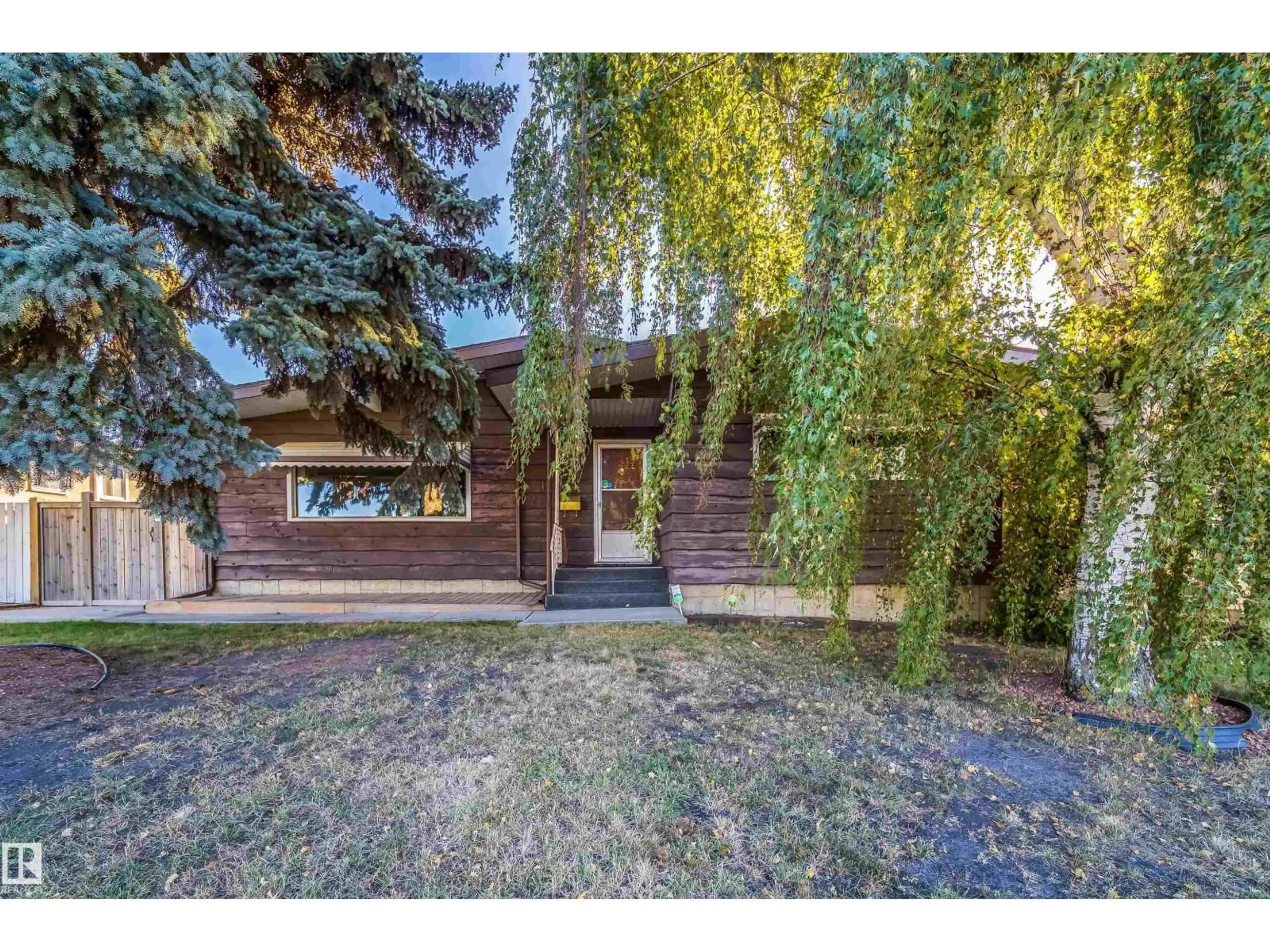 Home with brick exterior material, street for 14011 74 ST, Edmonton Alberta T5C0Y1
