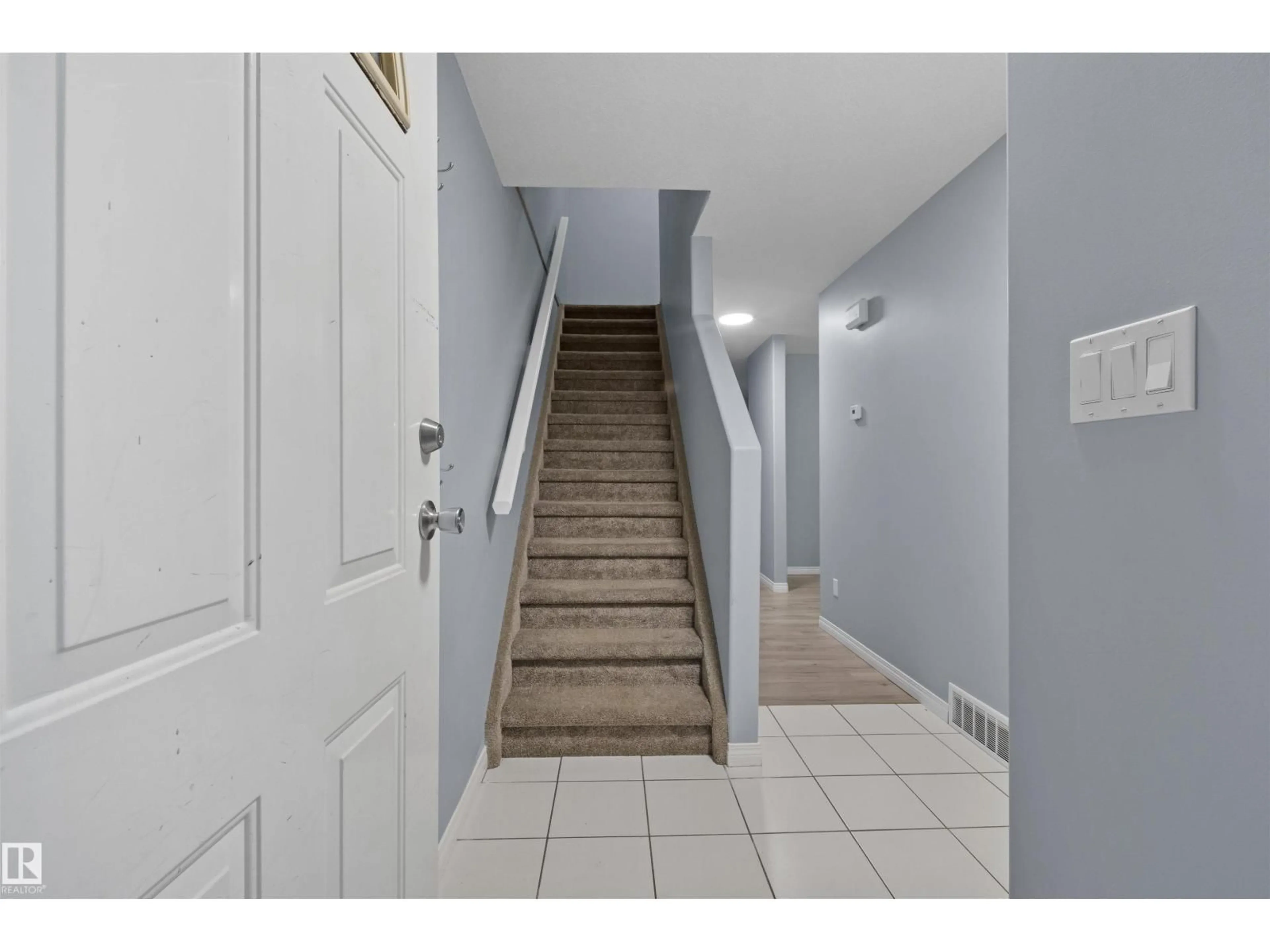 Unknown for #5 - 14803 34 ST NW, Edmonton Alberta T5Y2L3
