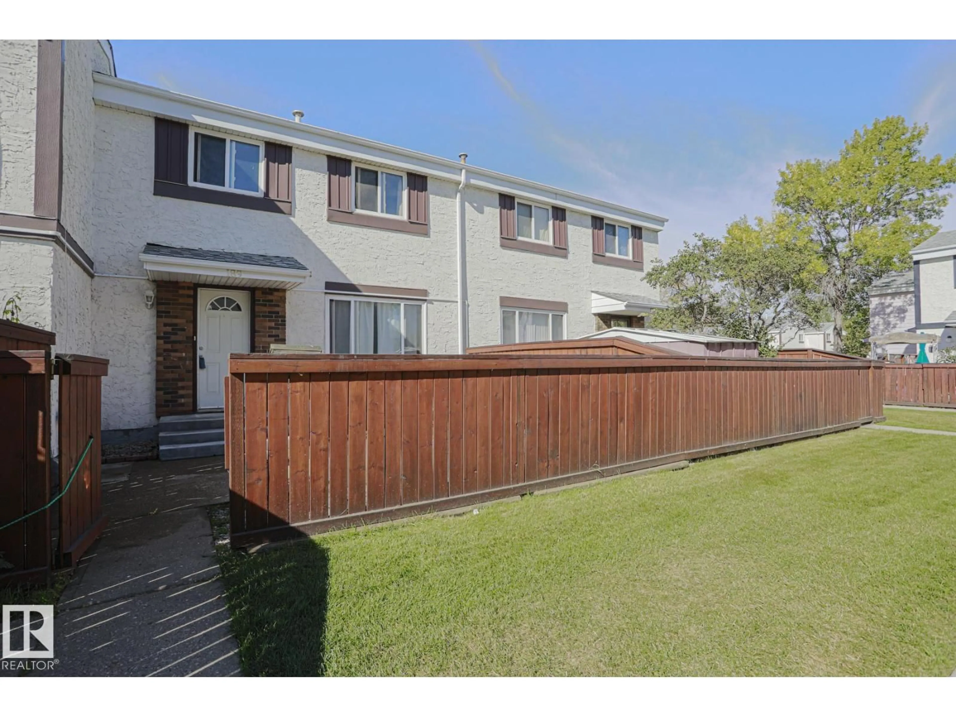 A pic from outside/outdoor area/front of a property/back of a property/a pic from drone, street for 189 PRIMROSE GD, Edmonton Alberta T5T0R1