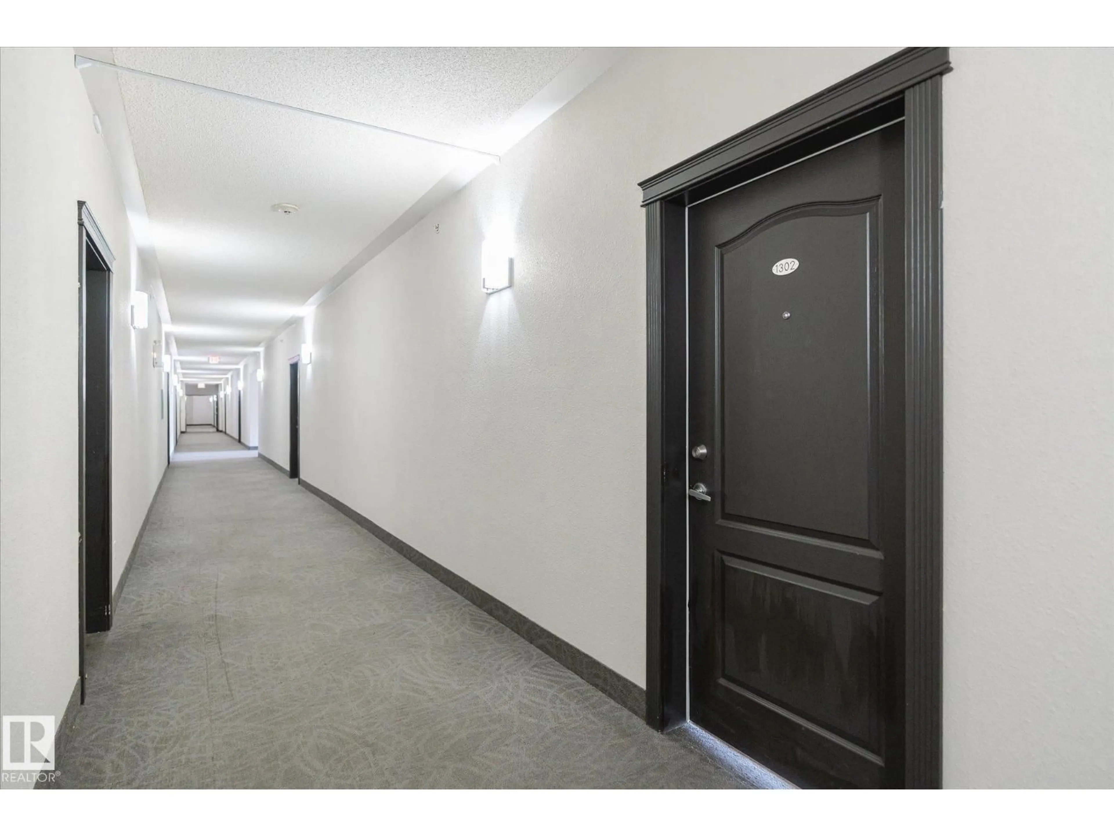 Indoor foyer for 1302 - 330 CLAREVIEW STATION DR, Edmonton Alberta T5Y0E6