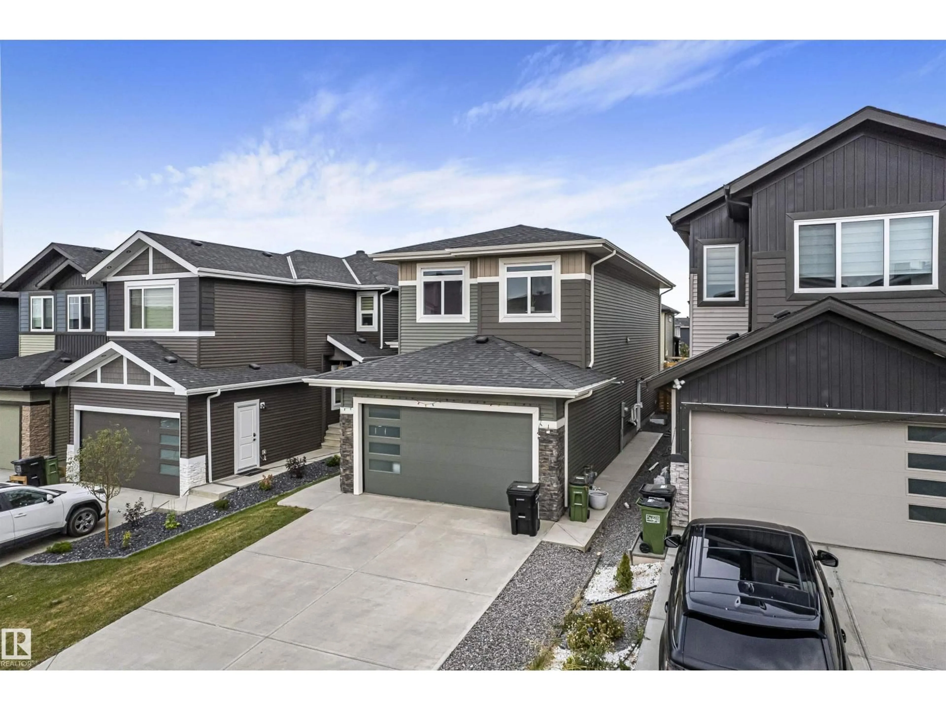 A pic from outside/outdoor area/front of a property/back of a property/a pic from drone, street for SW - 431 42 ST, Edmonton Alberta T6X2L7