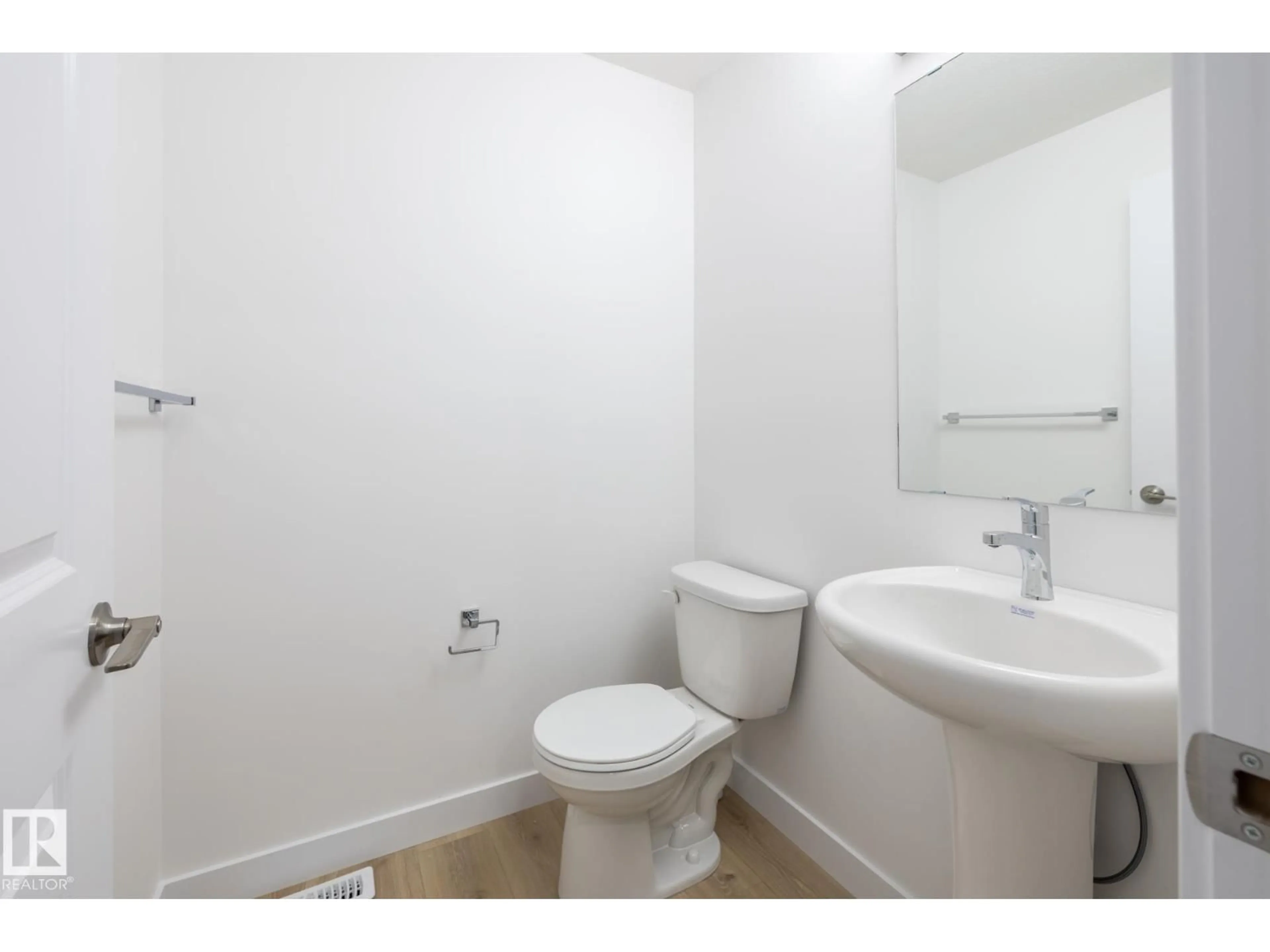 Standard bathroom, unknown for 8637 97 AV, Morinville Alberta T8R2S1