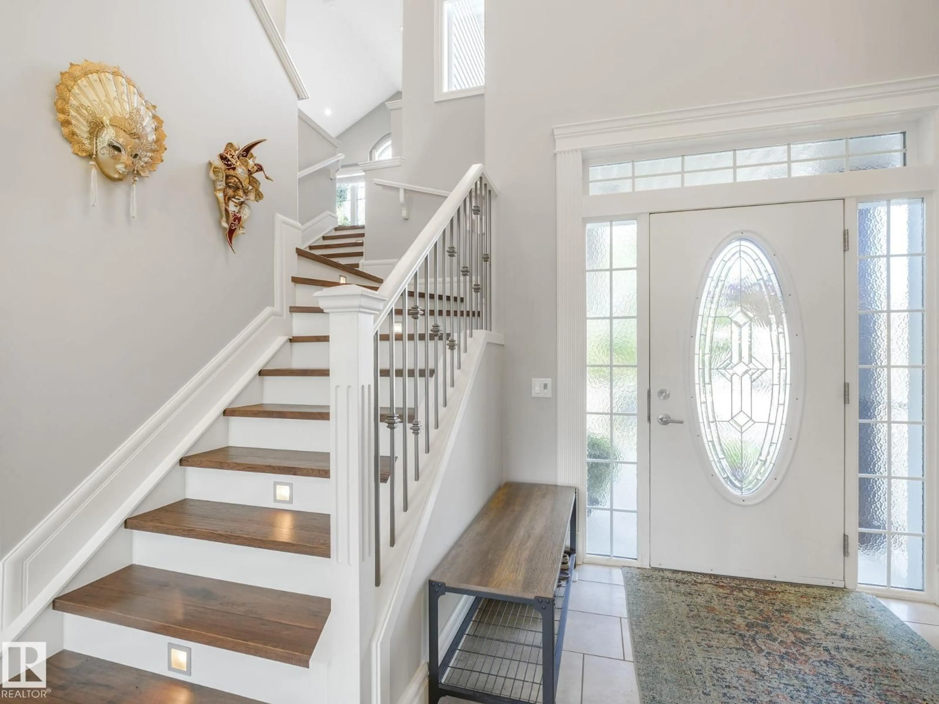 Indoor entryway for 7248 ESSEX WY, Sherwood Park Alberta T8H0L3