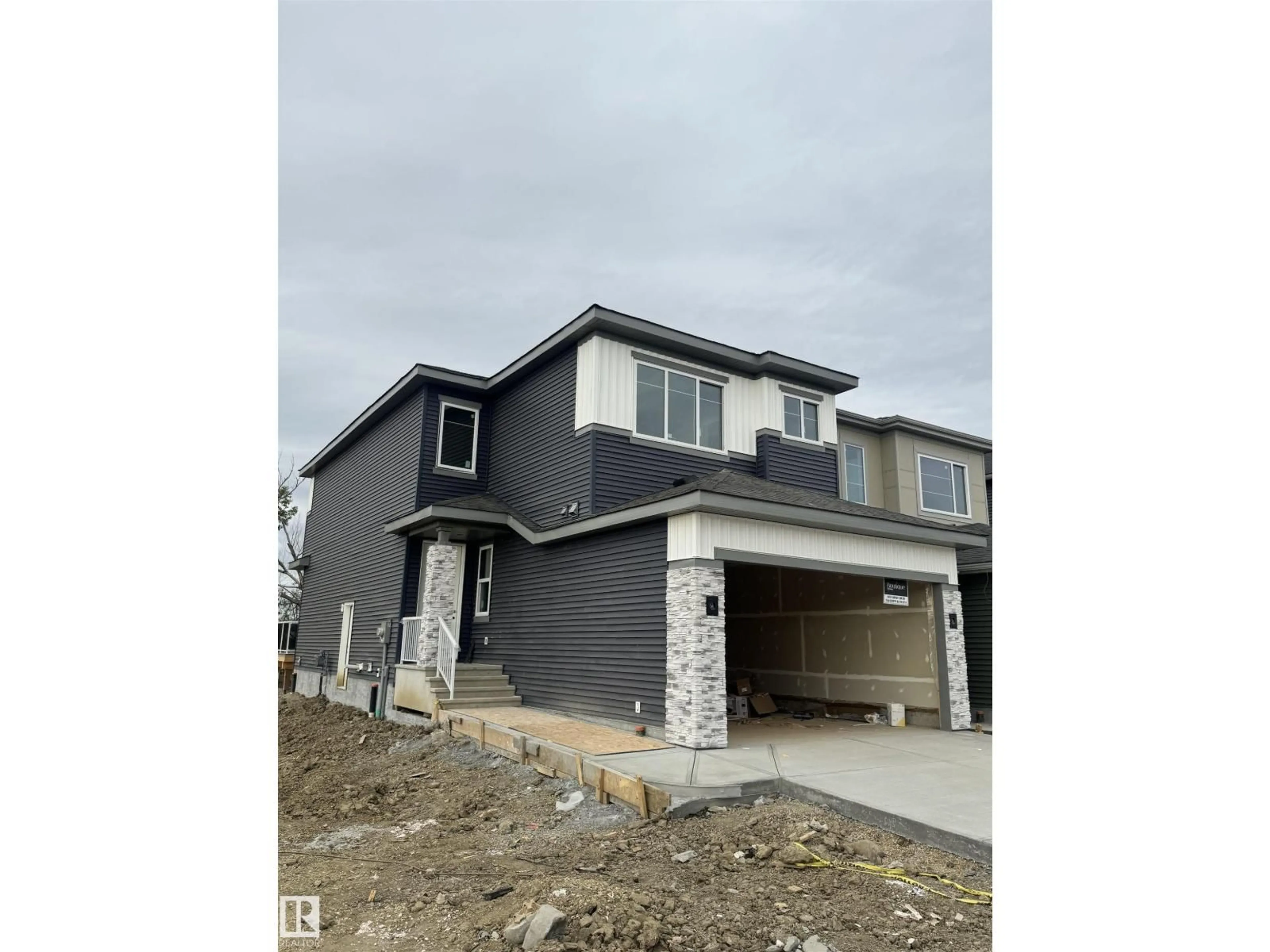 Unknown for 8453 MAYDAY LINK, Edmonton Alberta T6X3G1