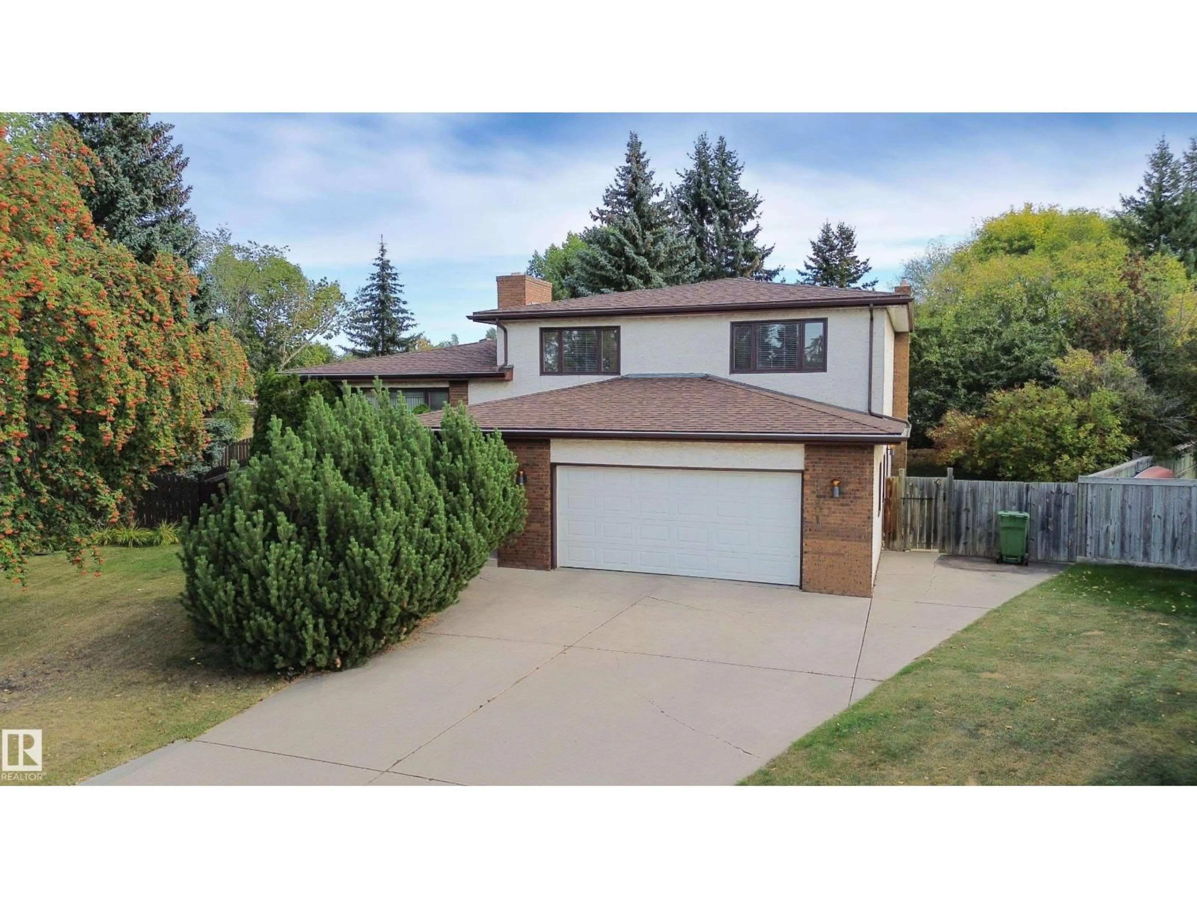 A pic from outside/outdoor area/front of a property/back of a property/a pic from drone, street for 9901 80 ST, Fort Saskatchewan Alberta T8L3H9