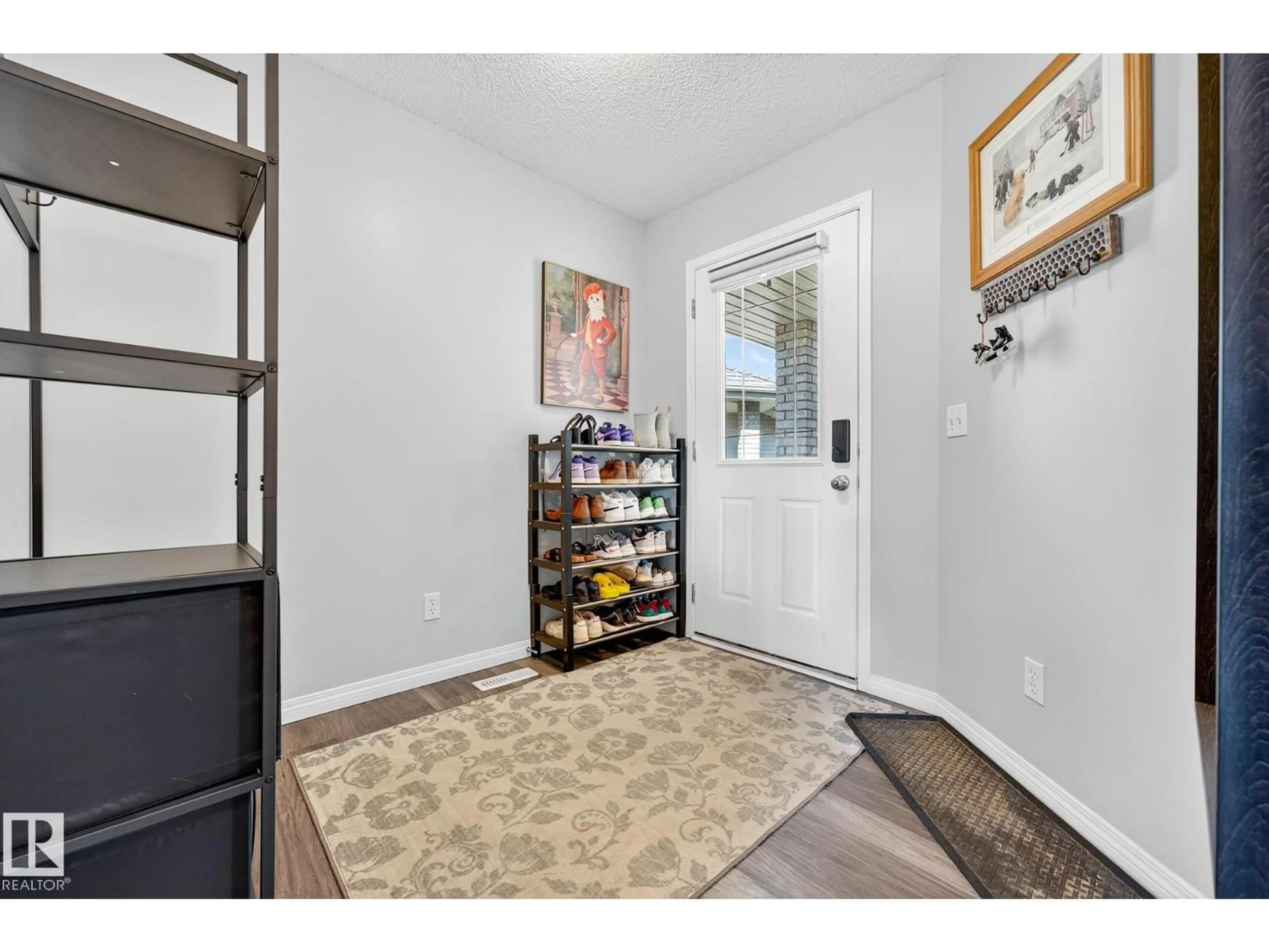 Indoor entryway for 155 - 82 CROCUS CR, Sherwood Park Alberta T8H2M4