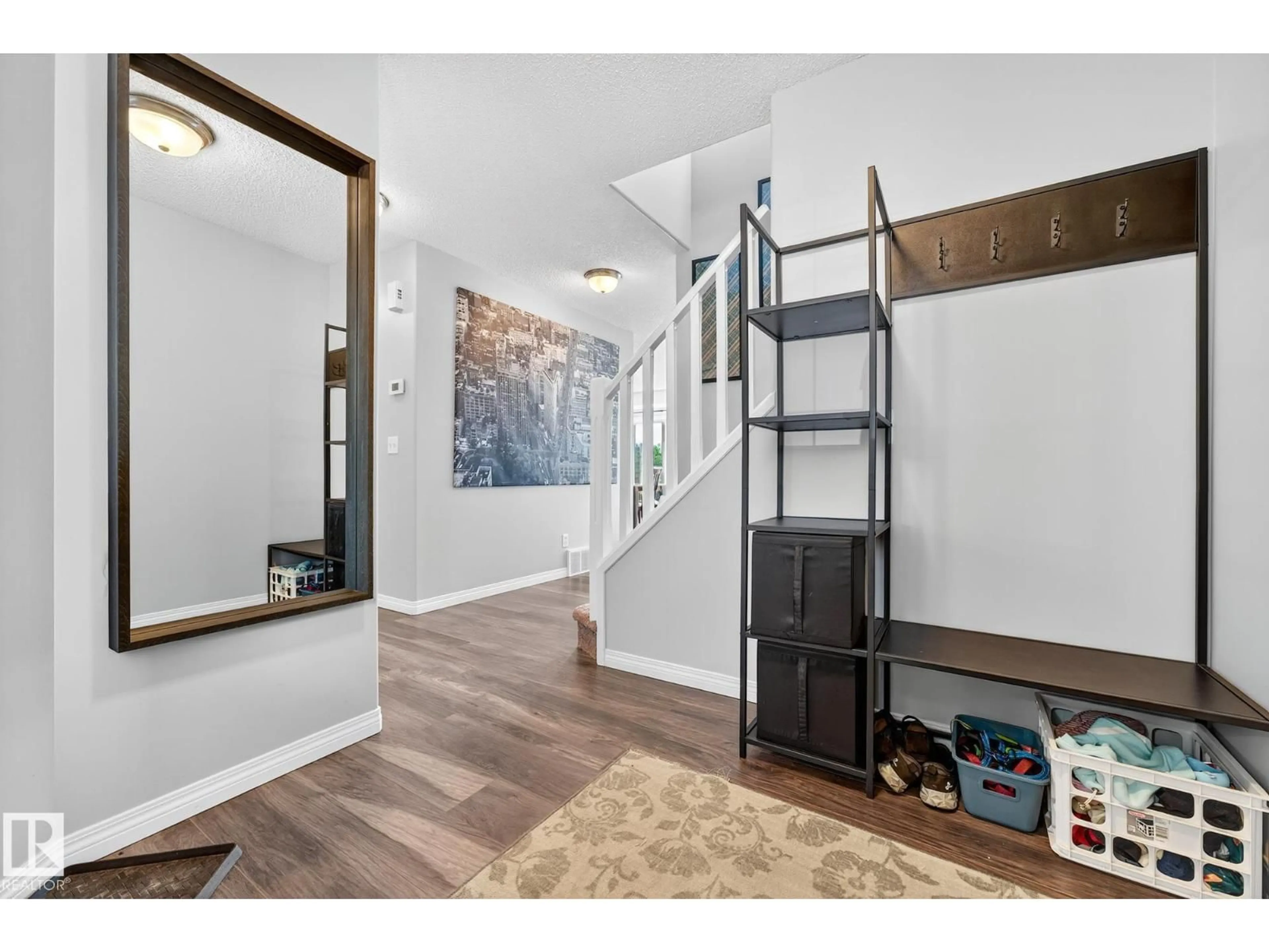Indoor entryway for 155 - 82 CROCUS CR, Sherwood Park Alberta T8H2M4