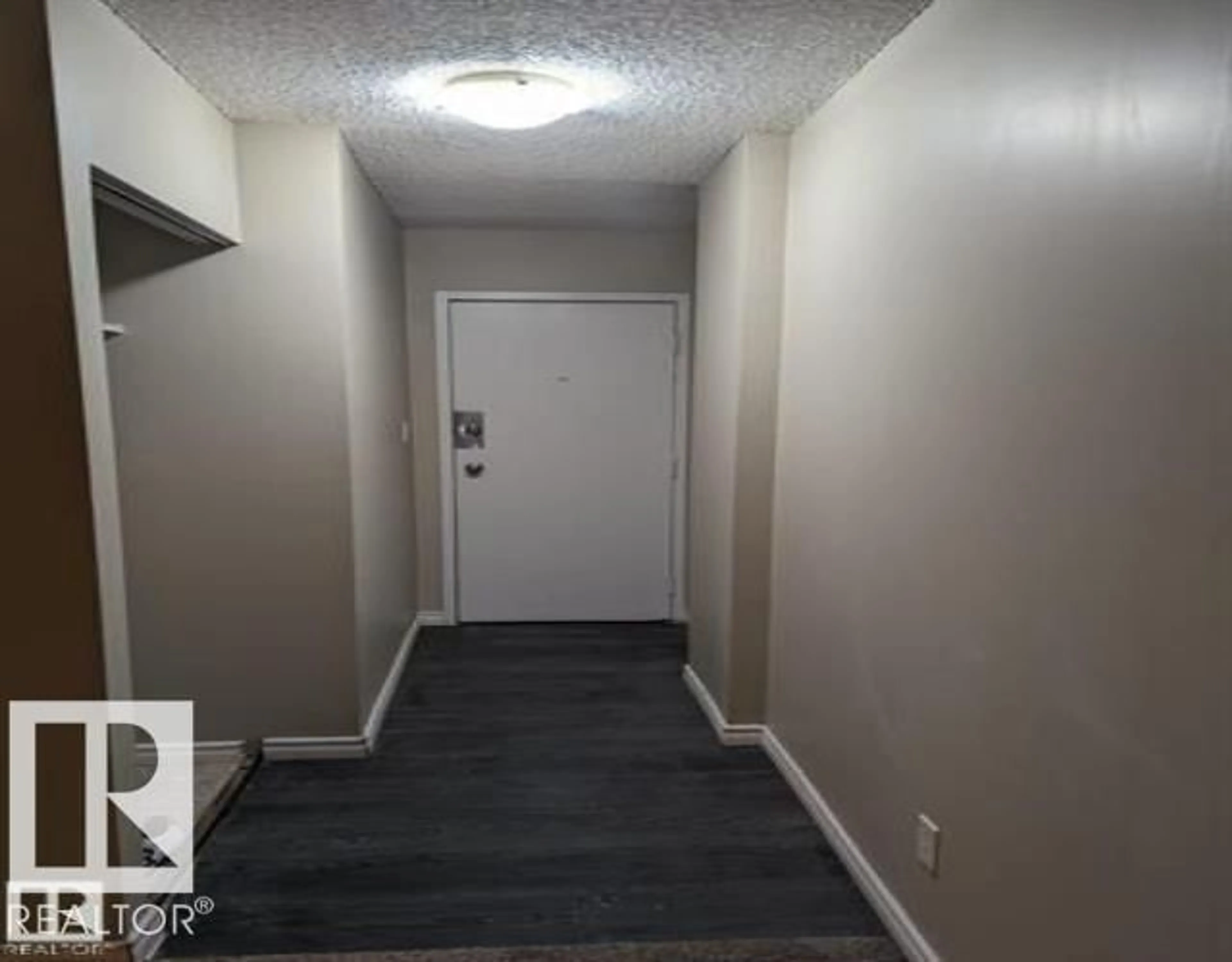 A pic of a room for 611 - 12831 66 ST, Edmonton Alberta T5C0A4