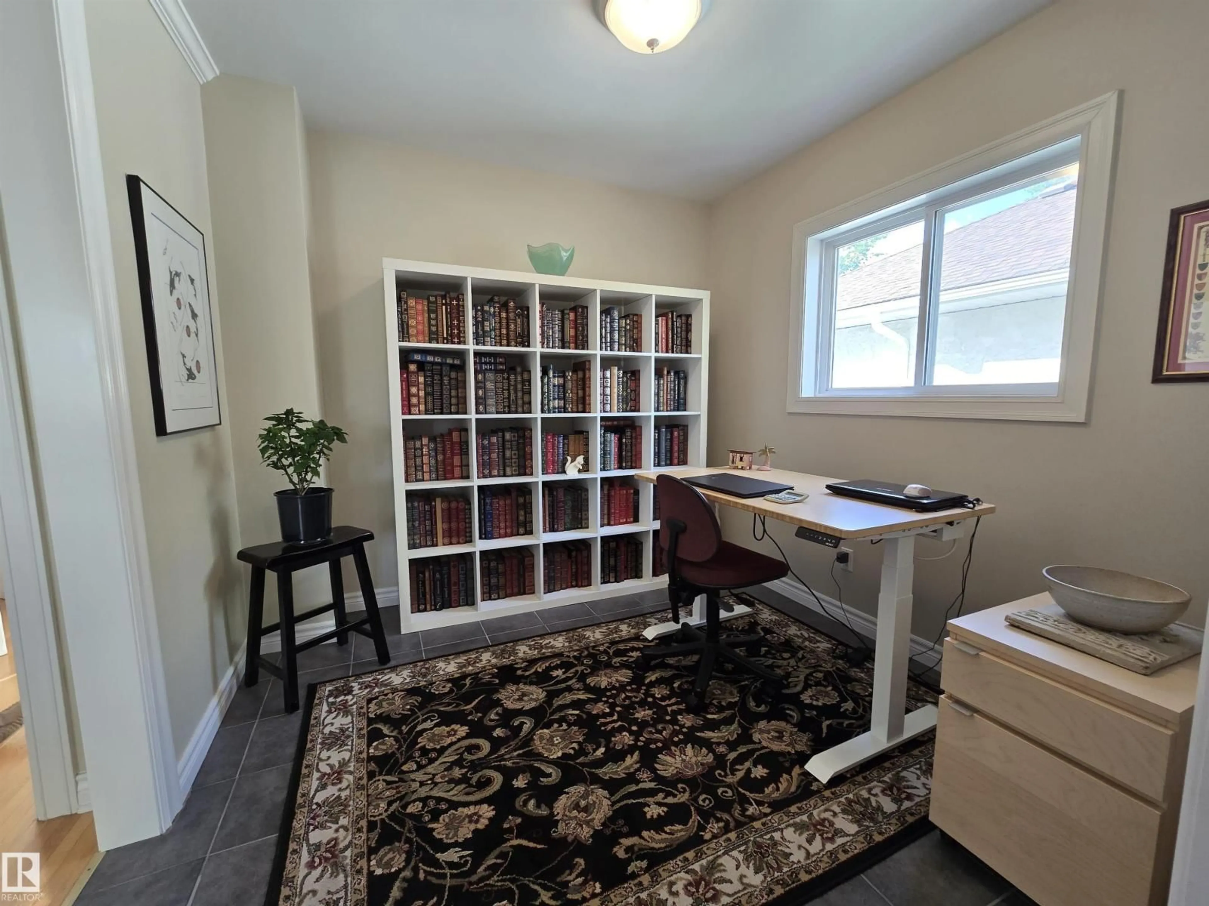 A pic of a room for 13207 109 AV, Edmonton Alberta T5M2G3