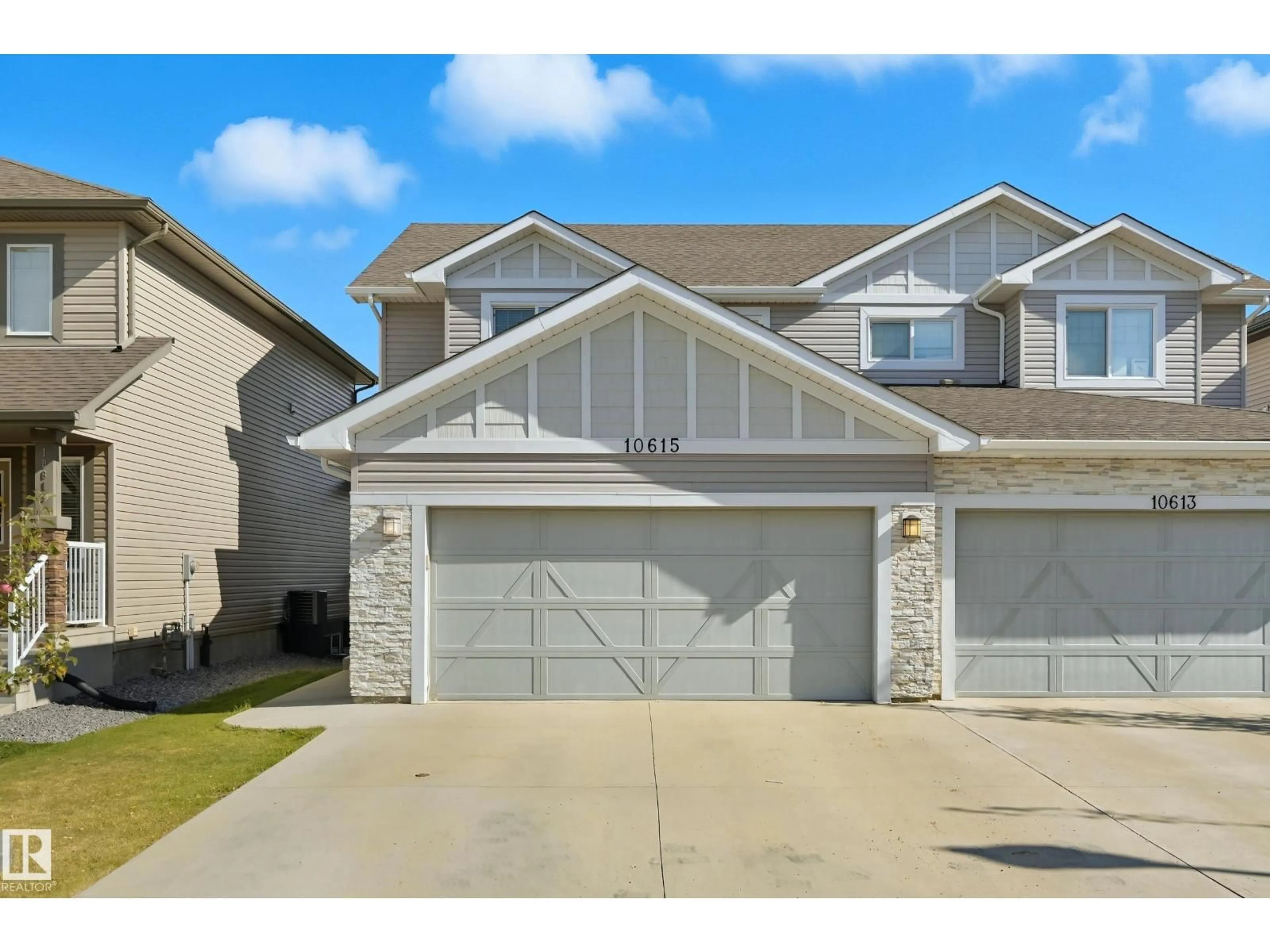 Home with vinyl exterior material, street for 10615 98 ST, Morinville Alberta T8R0C7