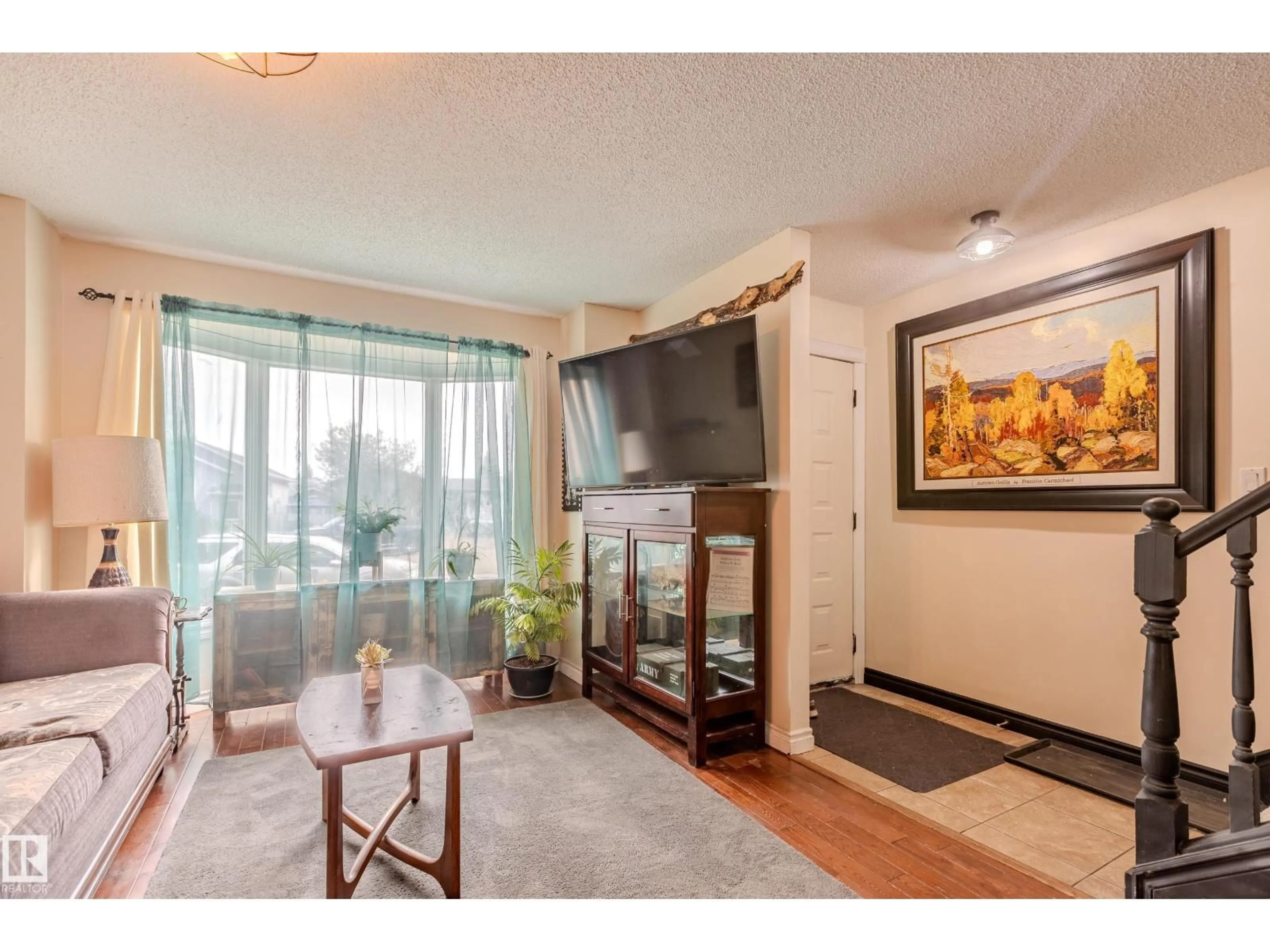 Unknown for 10714 98 AV, Morinville Alberta T8R1E5