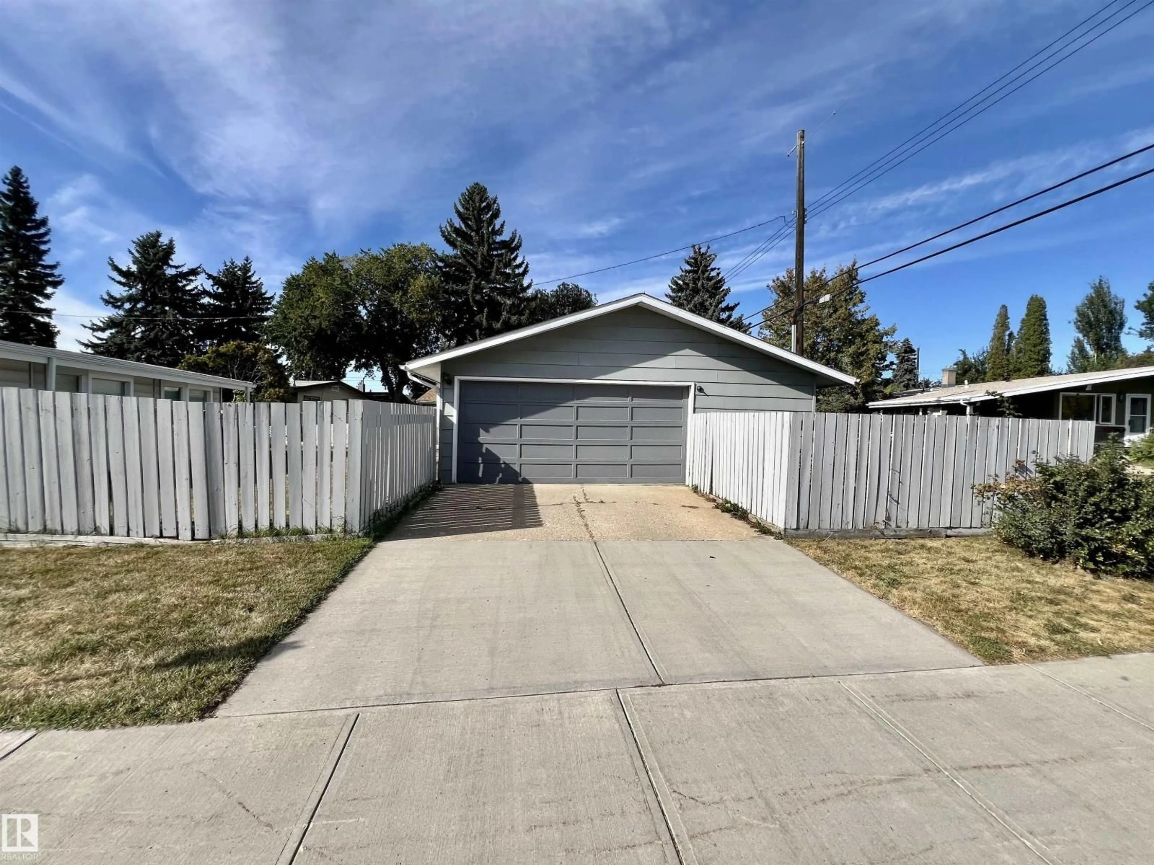 Unknown for 10212 FULTON RD, Edmonton Alberta T6A3T6