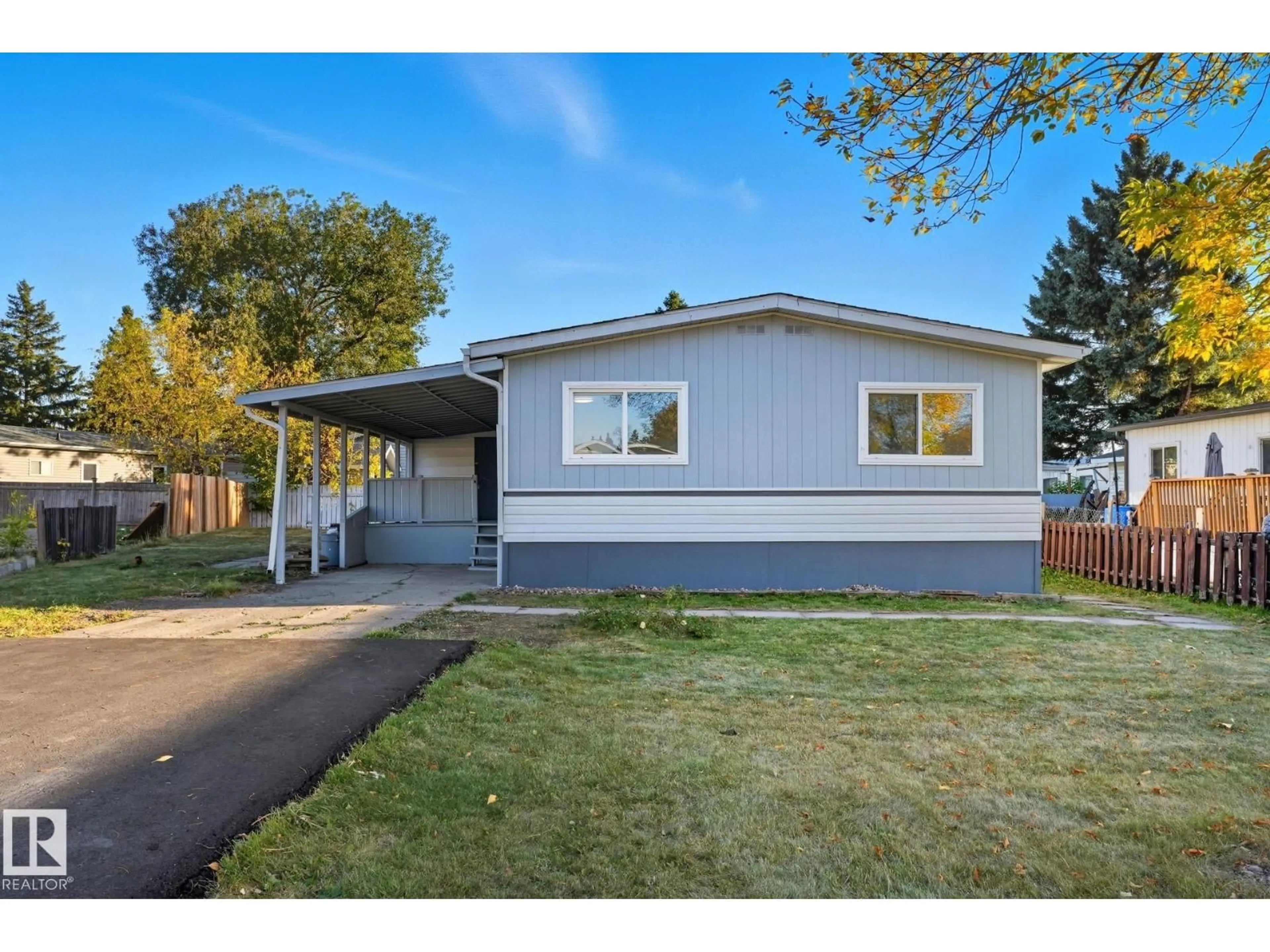 Home with vinyl exterior material, street for 67 RIDGEWAY DR, Edmonton Alberta T6P1C2