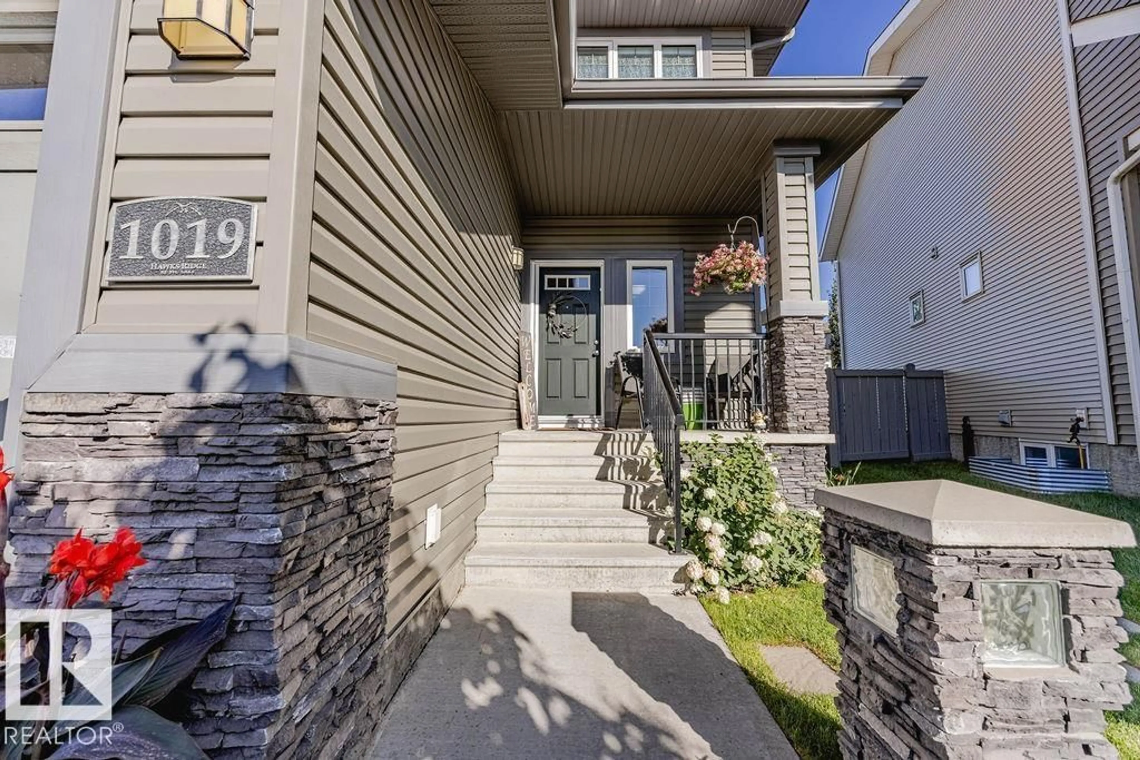Unknown for 1019 COOPERS HAWK LI, Edmonton Alberta T5S0H7