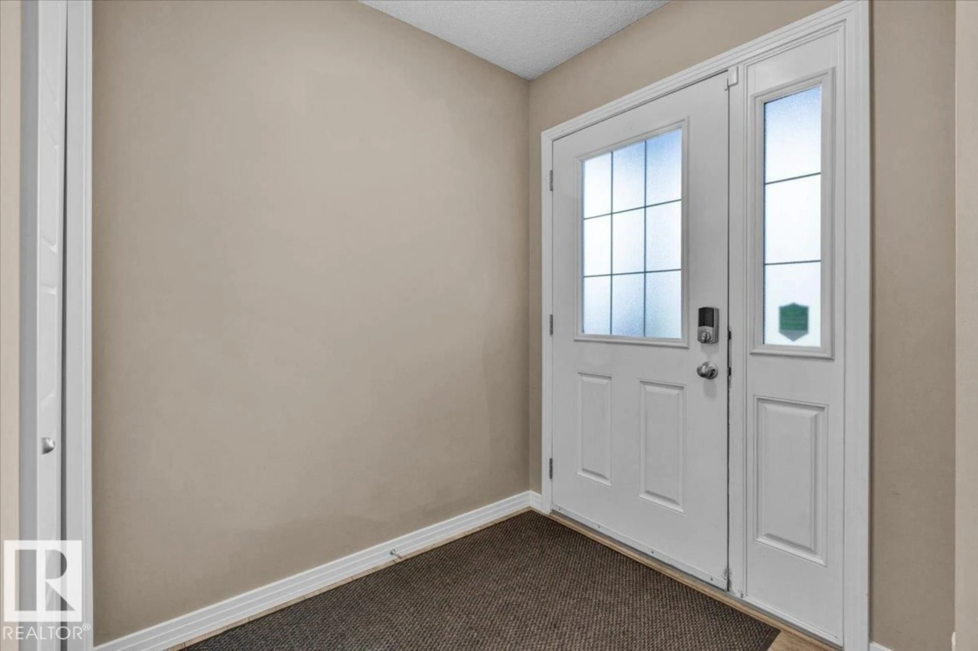Indoor entryway for 4413 5A ST, Edmonton Alberta T6T0Z8