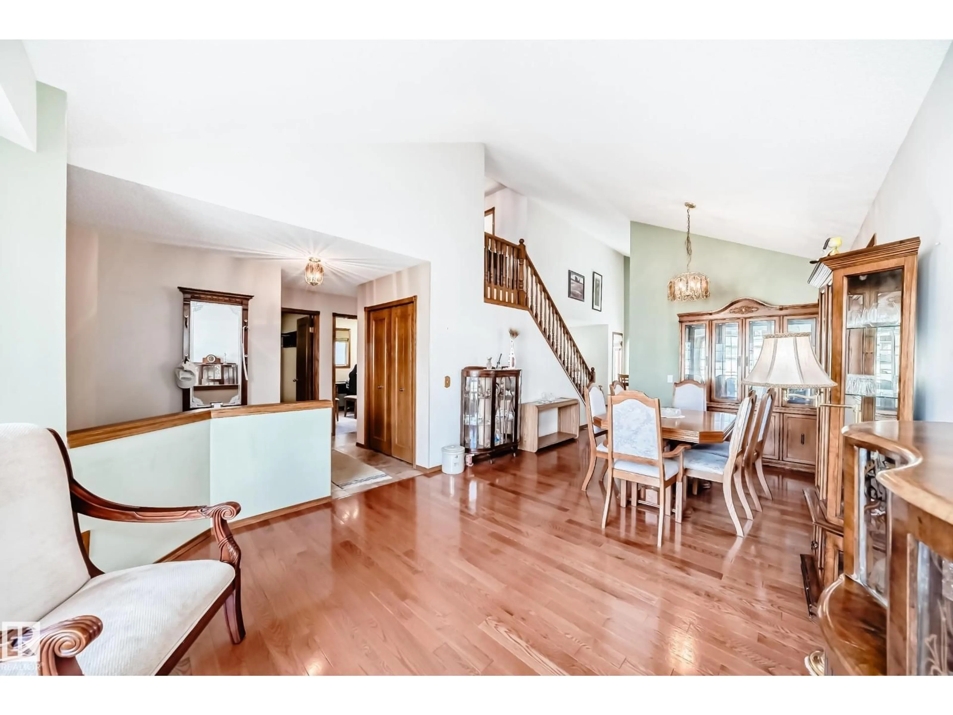Dining room, wood/laminate floor for NW - 15815 63 ST, Edmonton Alberta T5Y2R8