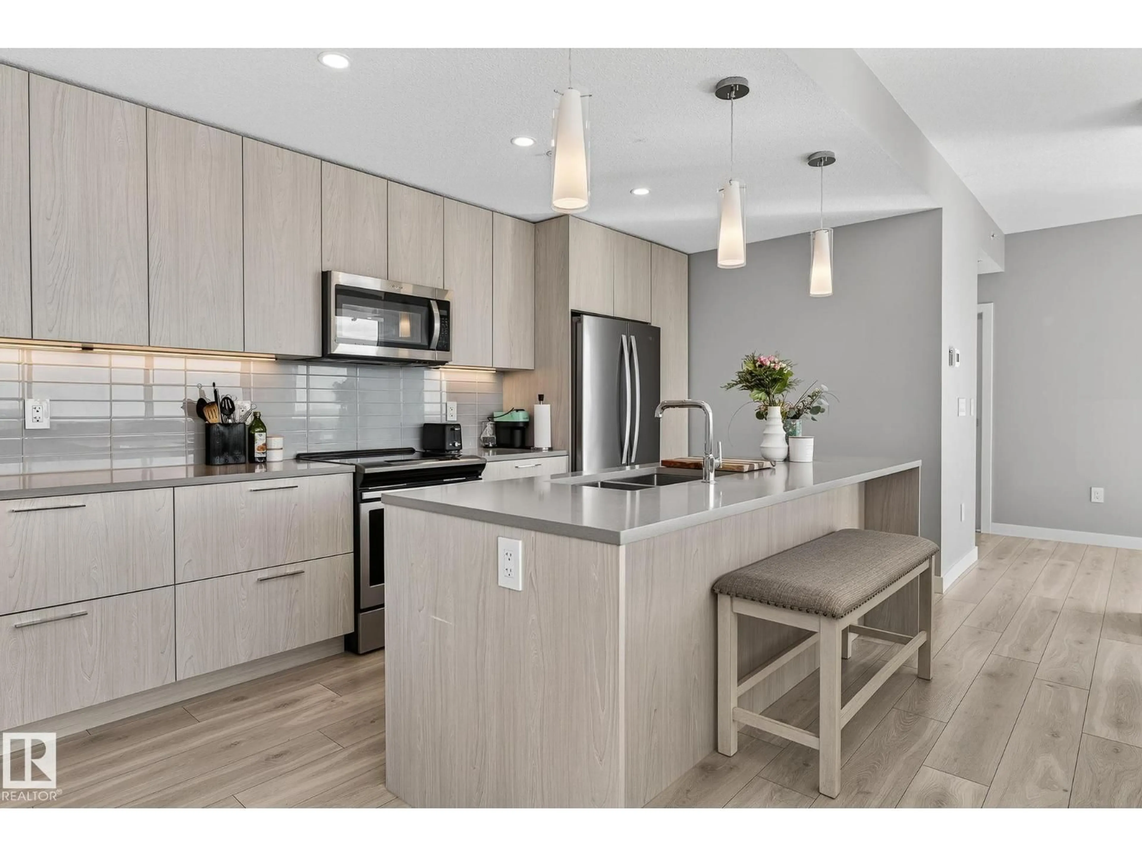 Open concept kitchen, unknown for 3100 10180 103 ST NW, Edmonton Alberta T5J0L1