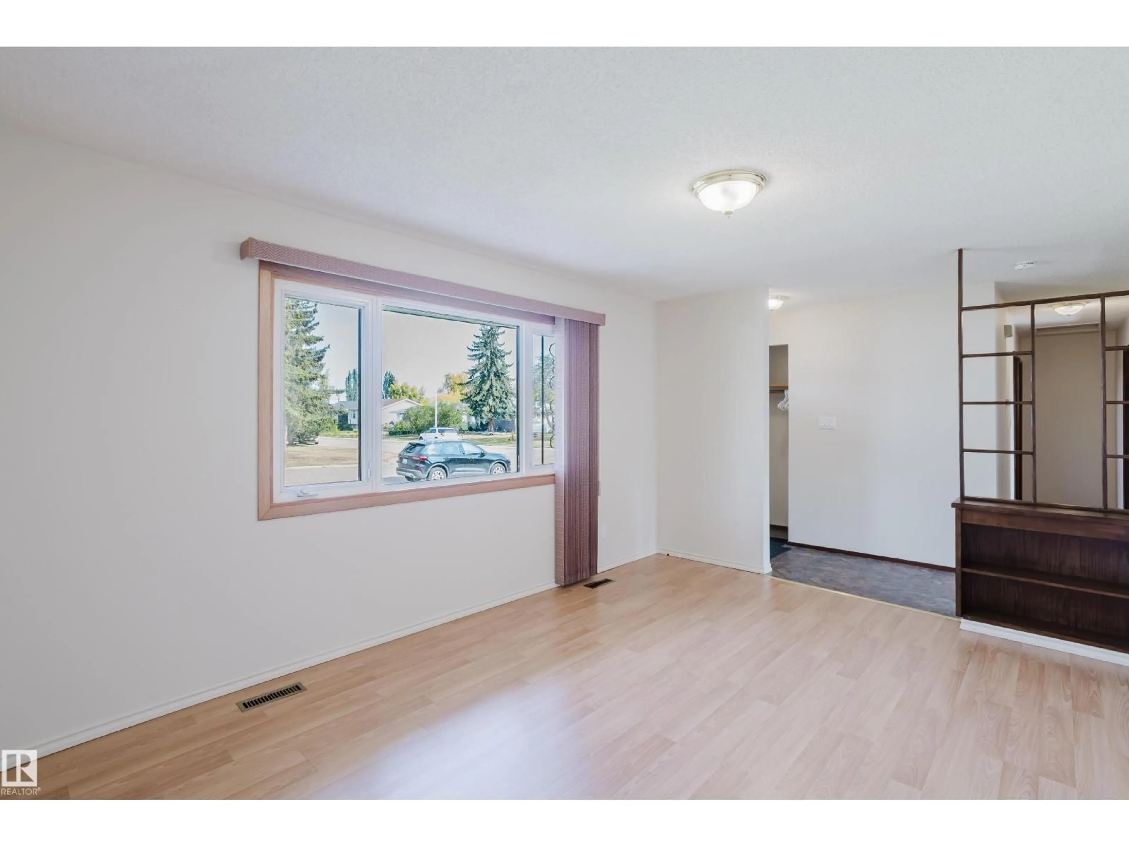 Unknown for 75 WESTVIEW CR, Spruce Grove Alberta T7X1L3