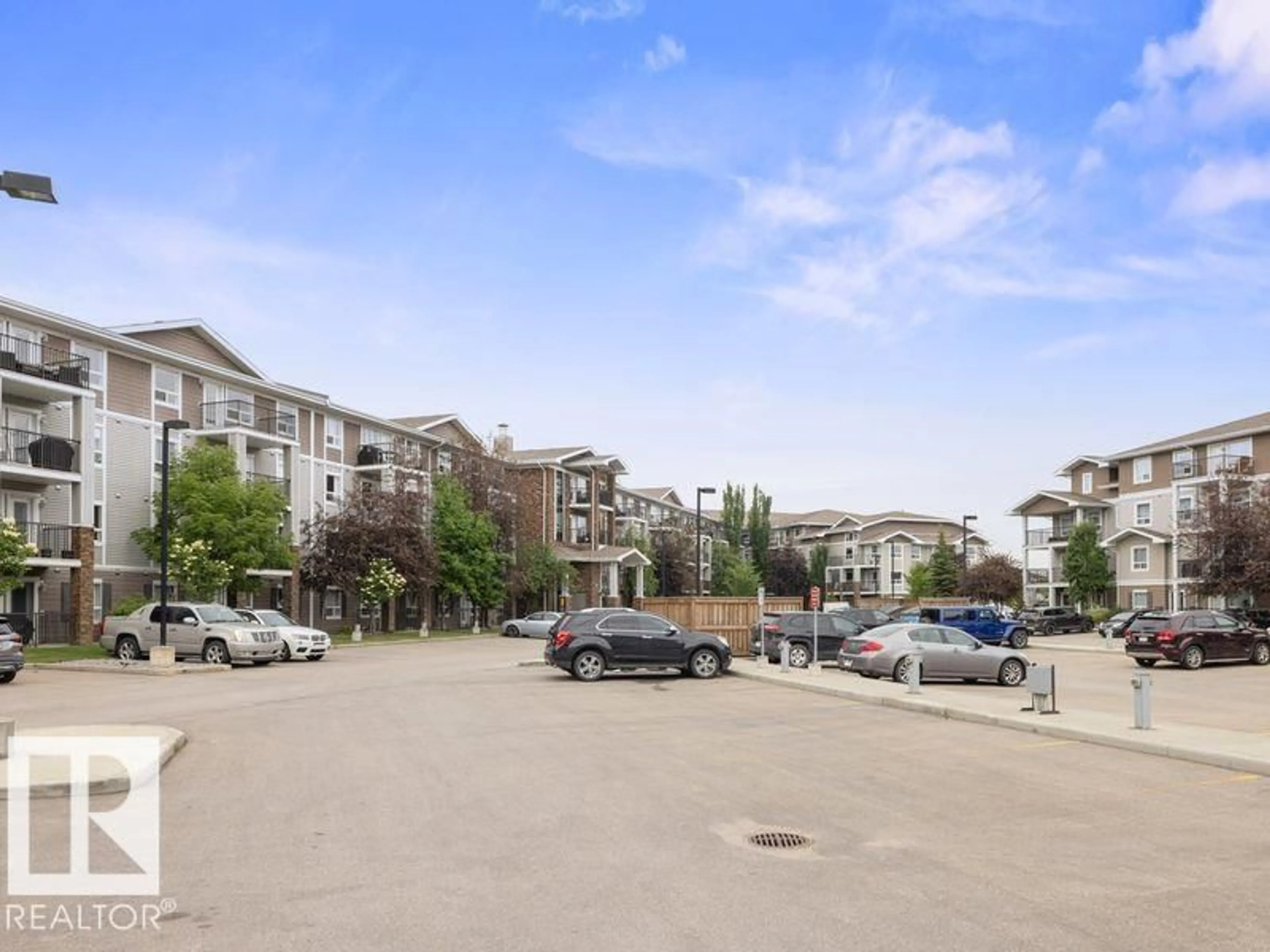 Unknown for 1408 SIMPSON DR, Edmonton Alberta T6R0N2