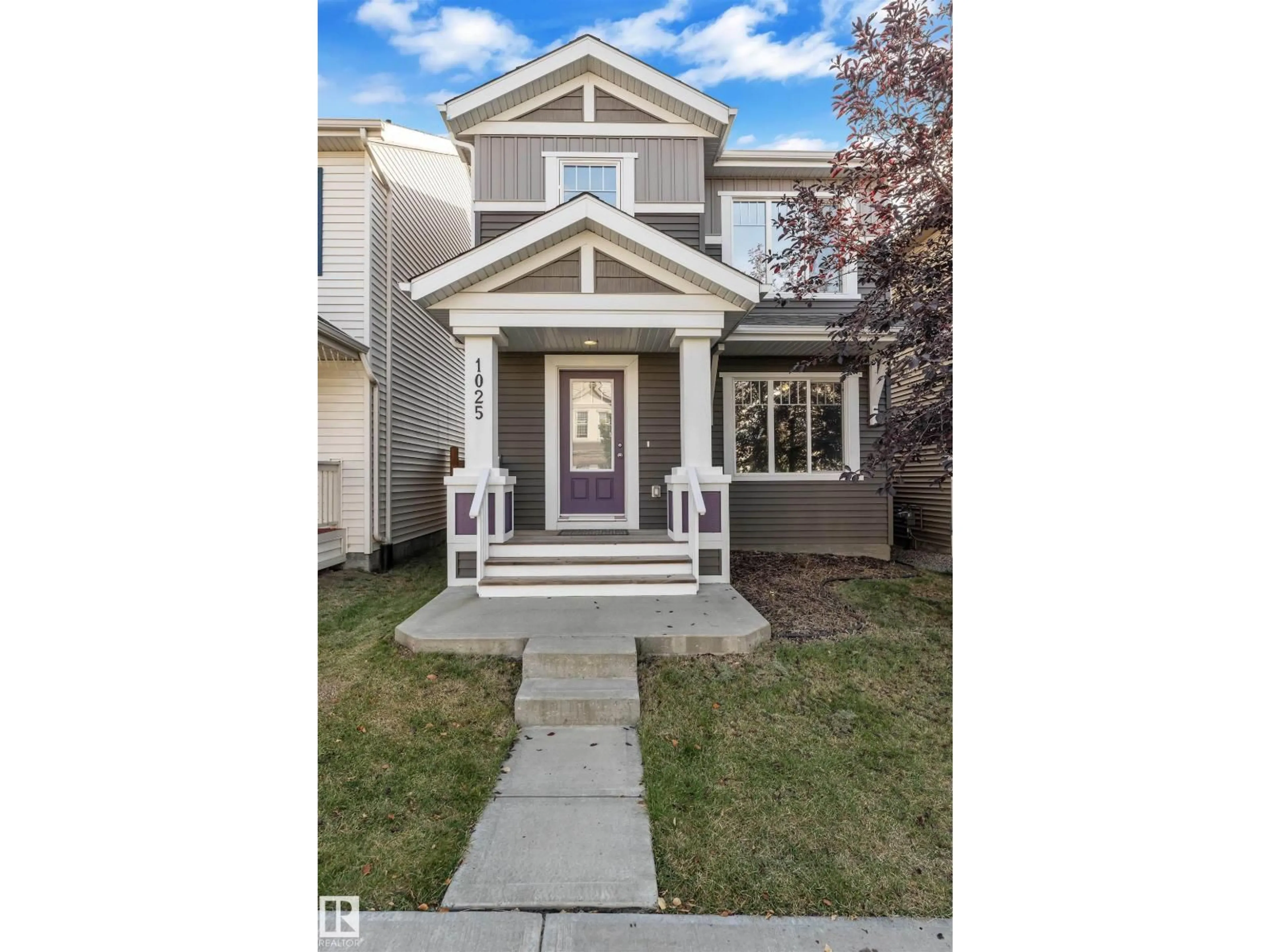 Home with vinyl exterior material, street for NW - 1025 EAST BEND BN, Edmonton Alberta T6M0V4
