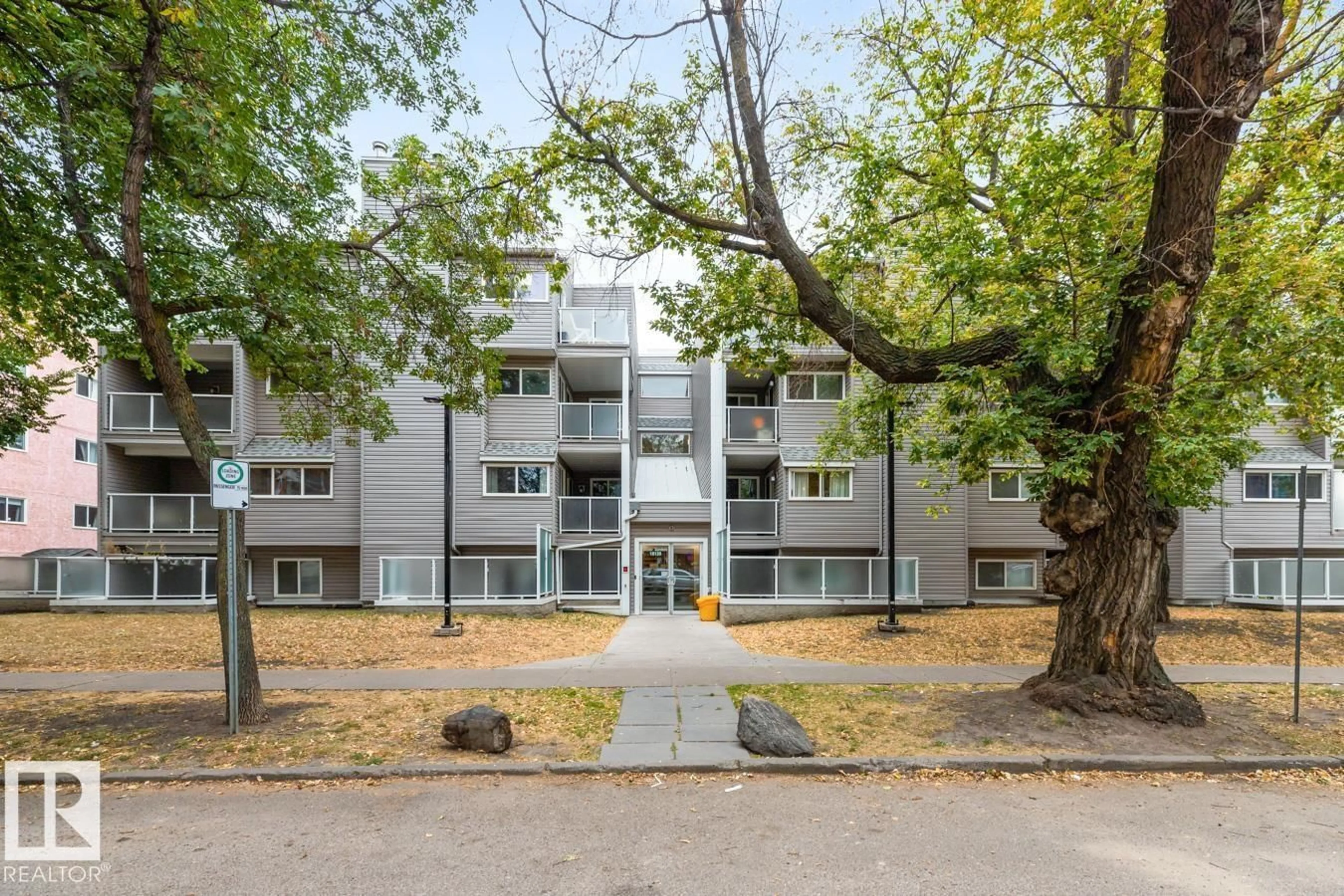 Patio, unknown for #410 - 10139 117 ST, Edmonton Alberta T5K2L3