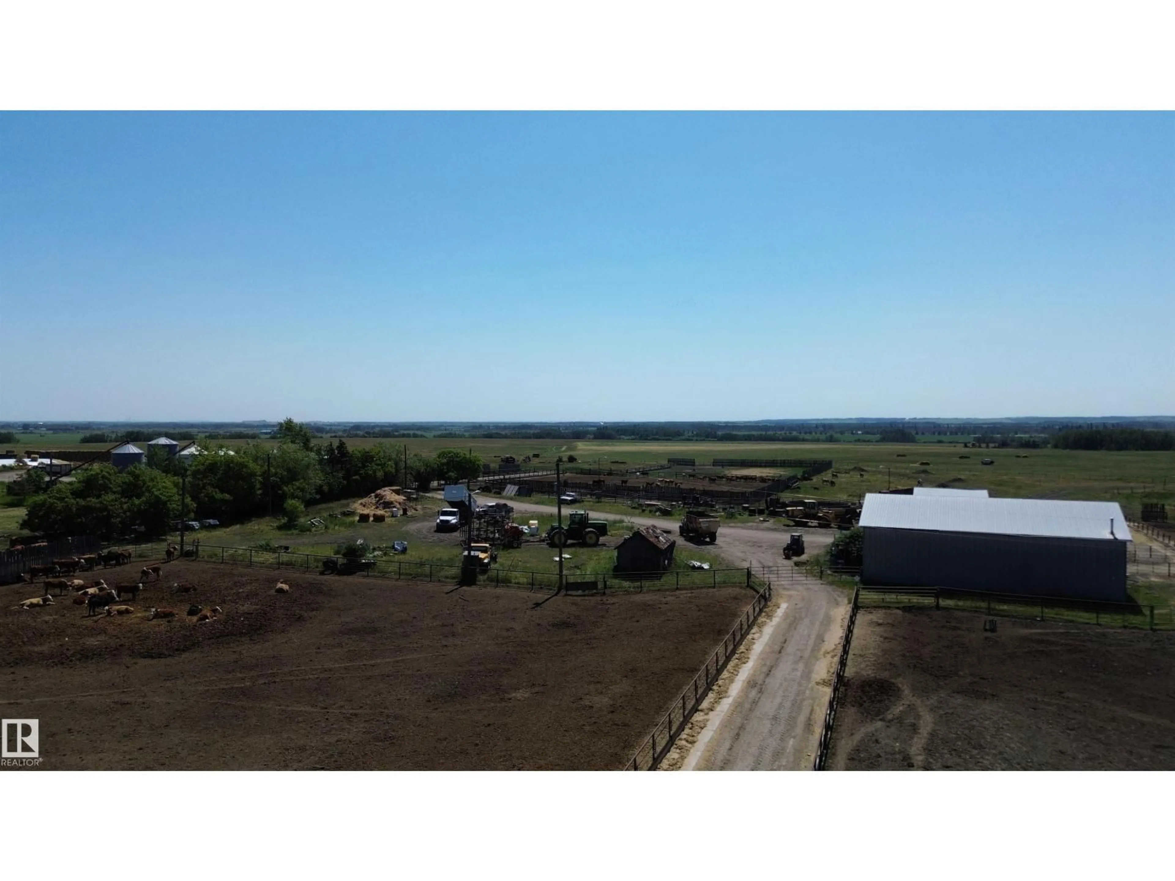 A pic from outside/outdoor area/front of a property/back of a property/a pic from drone, unknown for 55107 RGE RD 271, Rural Sturgeon County Alberta T8R1W4