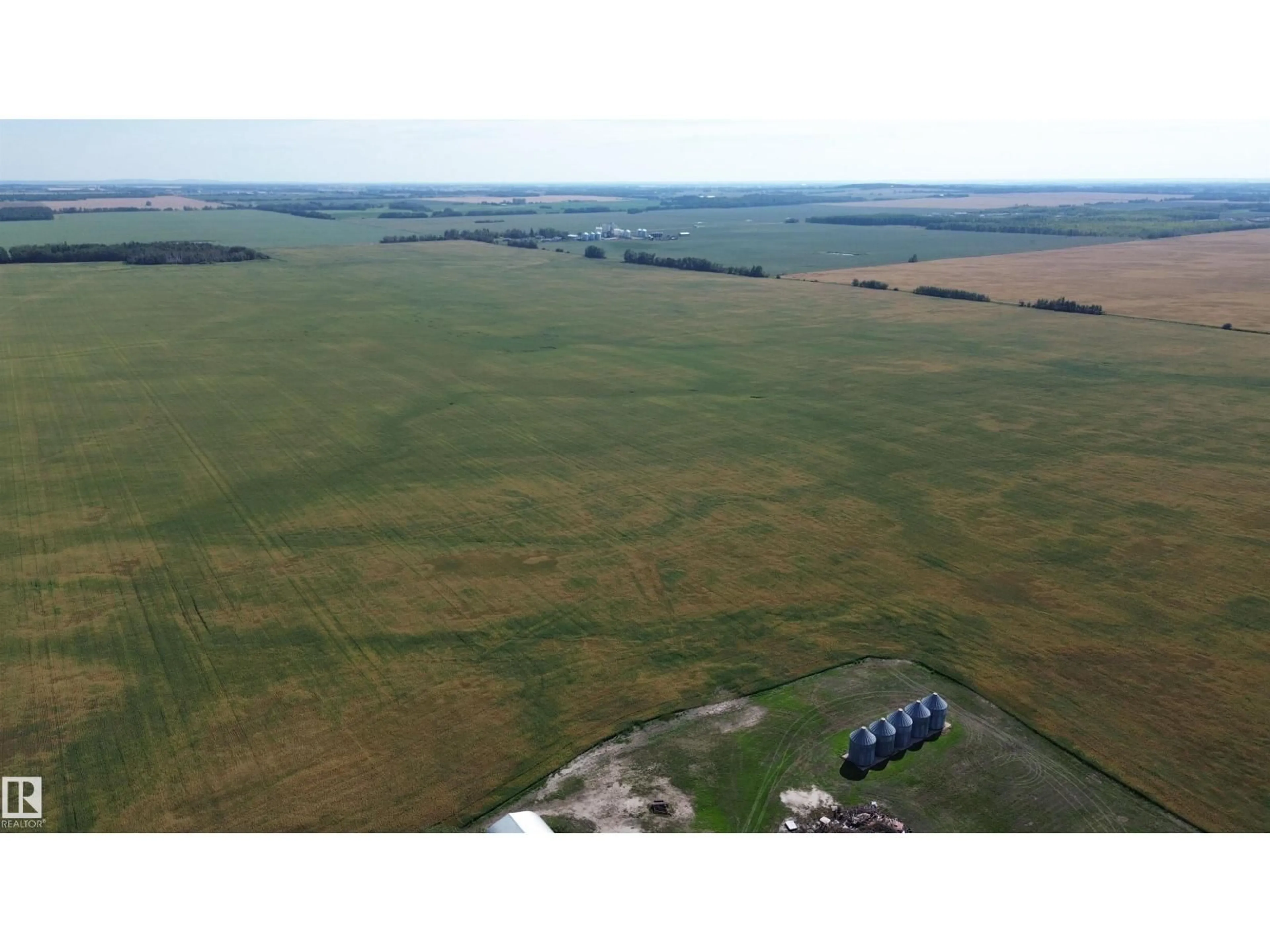 A pic from outside/outdoor area/front of a property/back of a property/a pic from drone, unknown for 9839 115 AV, Rural Westlock County Alberta T7P1P5
