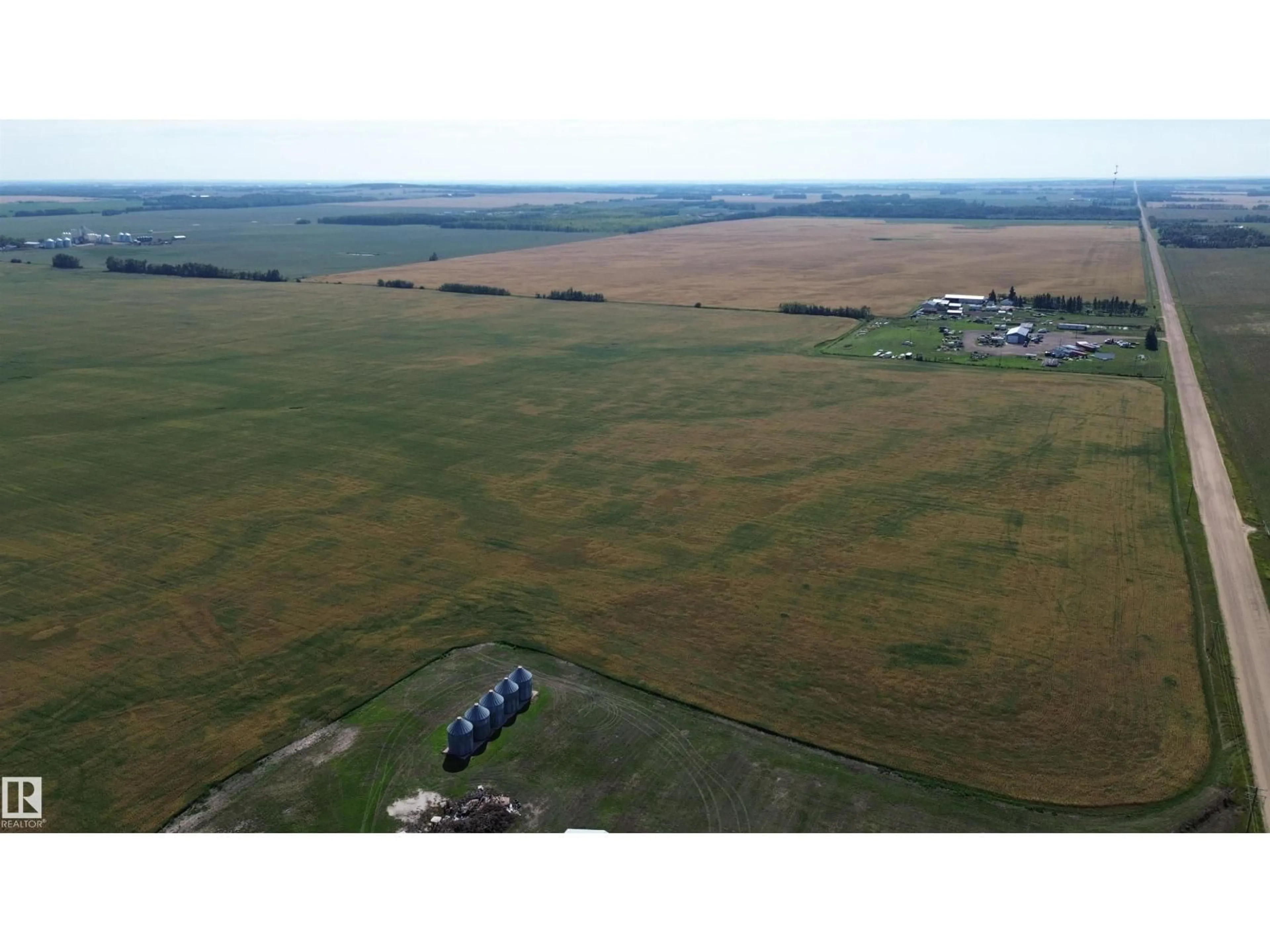 A pic from outside/outdoor area/front of a property/back of a property/a pic from drone, unknown for 9839 115 AV, Rural Westlock County Alberta T7P1P5
